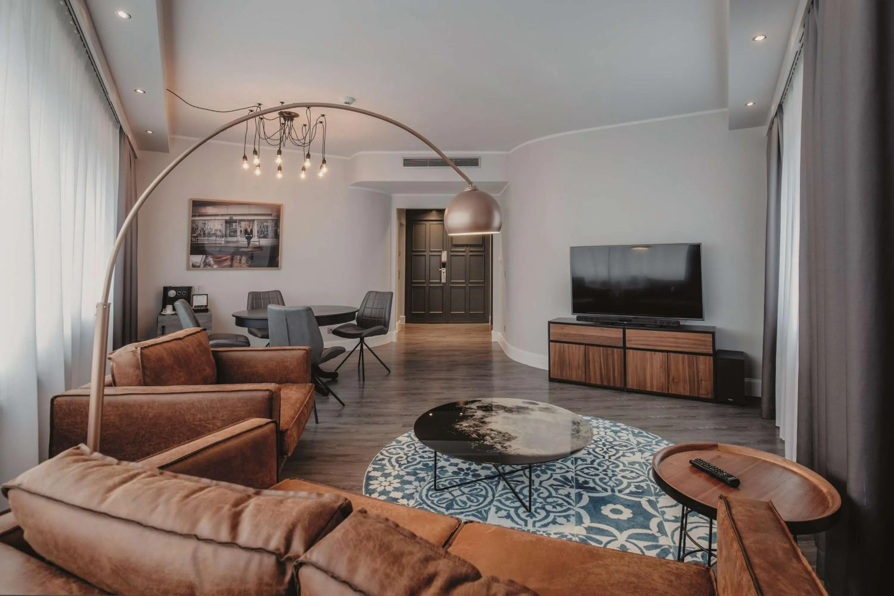 Corner Suite in Hotel Berlin, Berlin, a member of Radisson Individuals