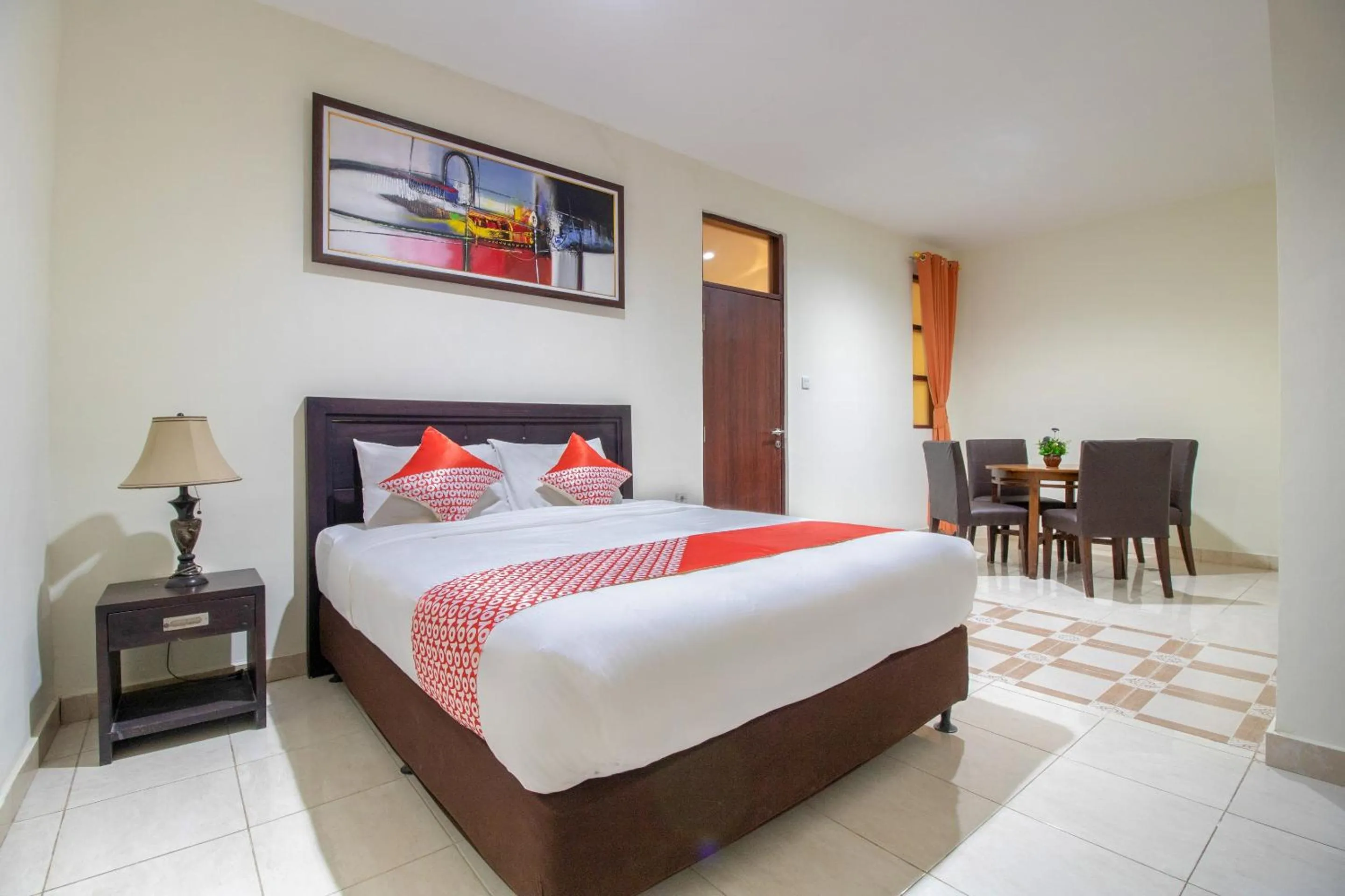 Deluxe Double Room in Flagship 2688 Guntur Hotel