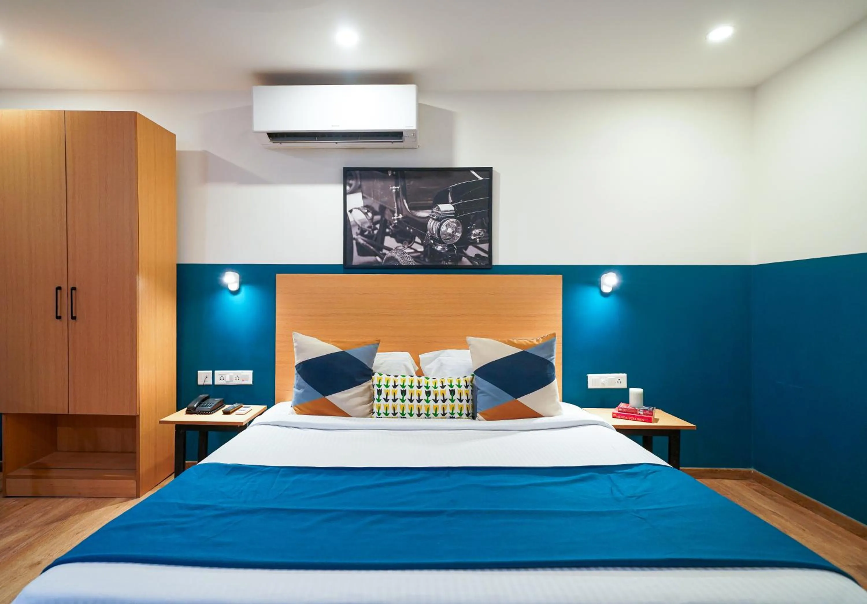 Deluxe Double Room in Olive Zip Kalyan Nagar by Embassy Group