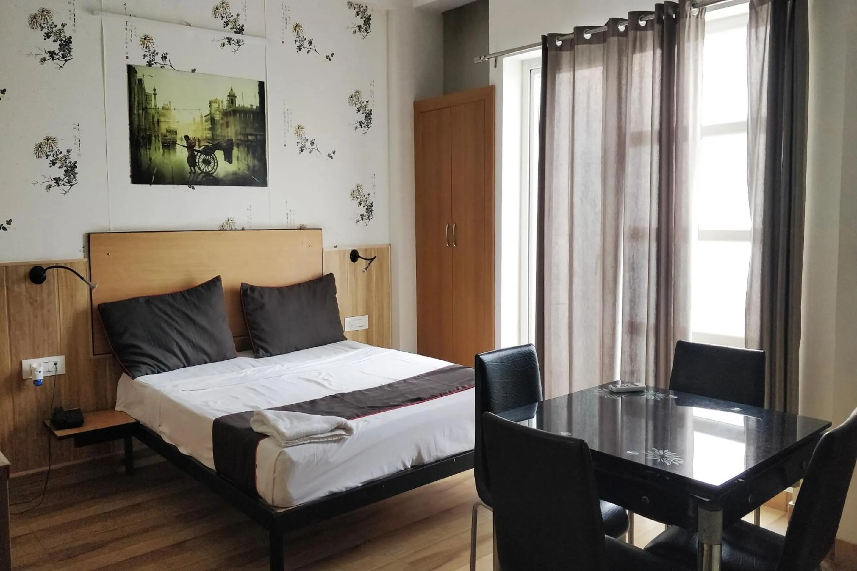 Super Townhouse Kachnar House Vikas Nagar