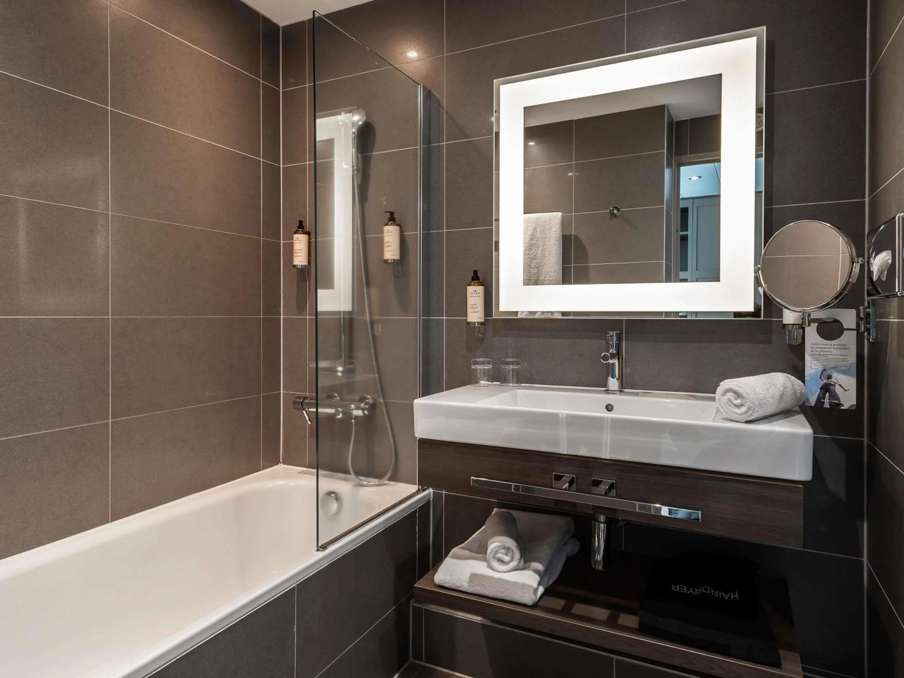 Junior King Suite in Mercure Clermont Ferrand centre Jaude