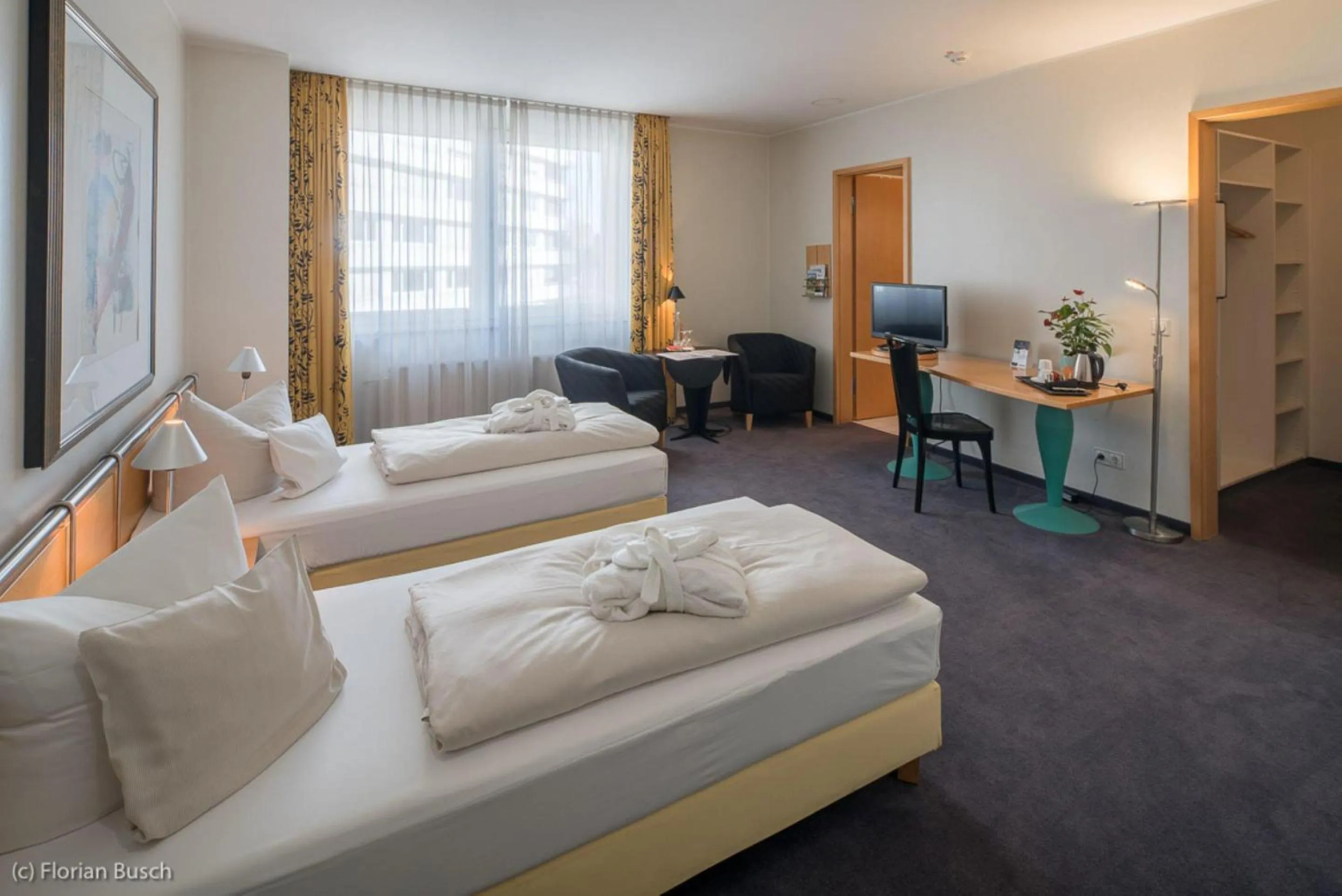 Business Double Room with Double Bed in Best Western Hotel im Forum Mülheim