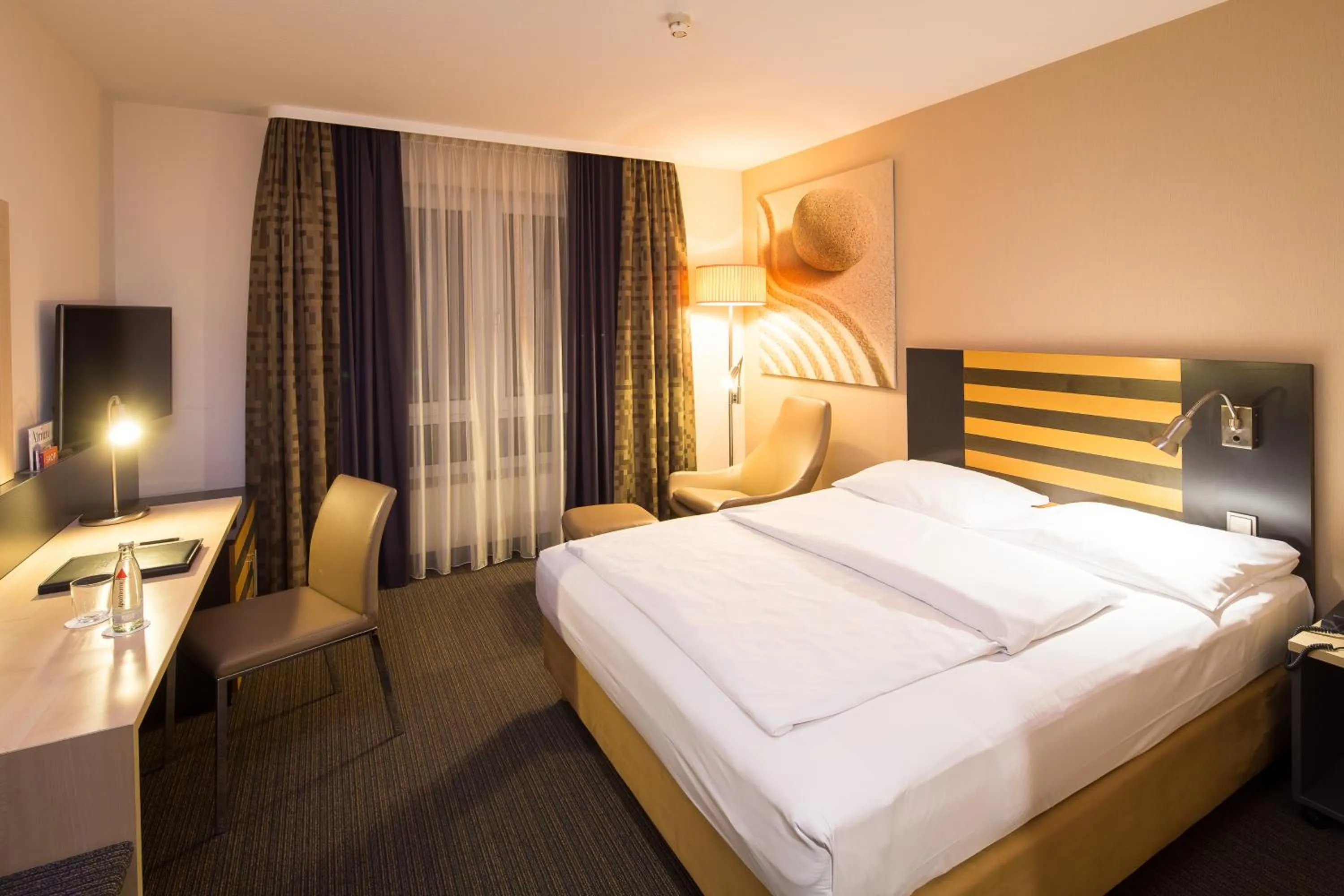 Premium King Room - single occupancy in Lindner Hotel Frankfurt Hochst, part of JdV by Hyatt