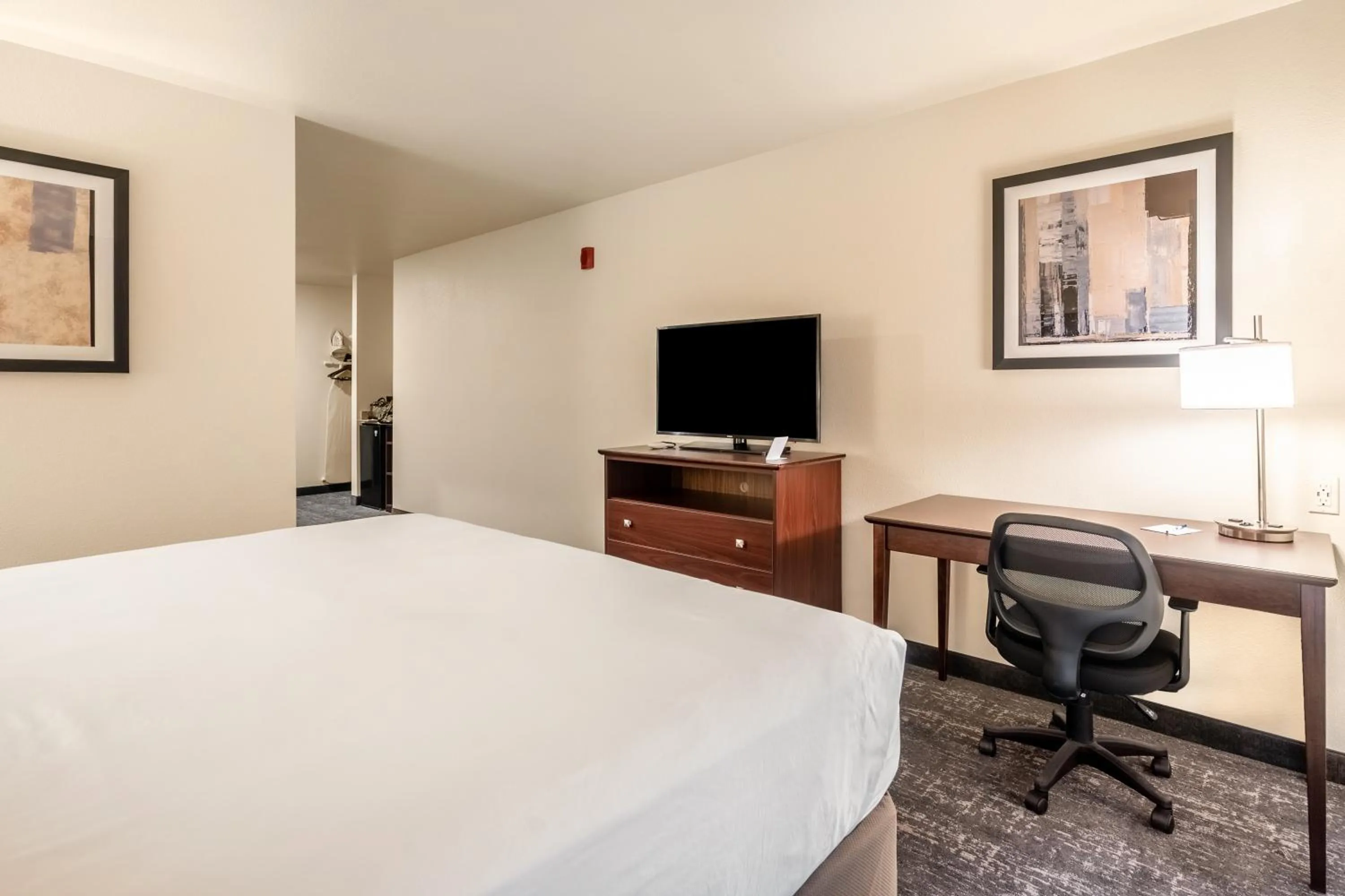 King Studio in Cobblestone Hotel & Suites - Andrews