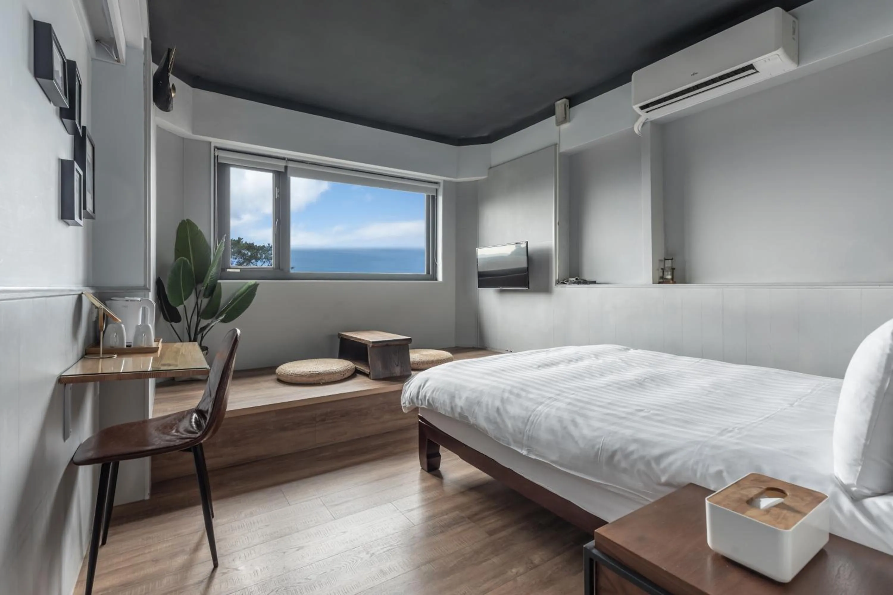 Superior Double Room with Sea View in Jiufen The Ocean Theory
