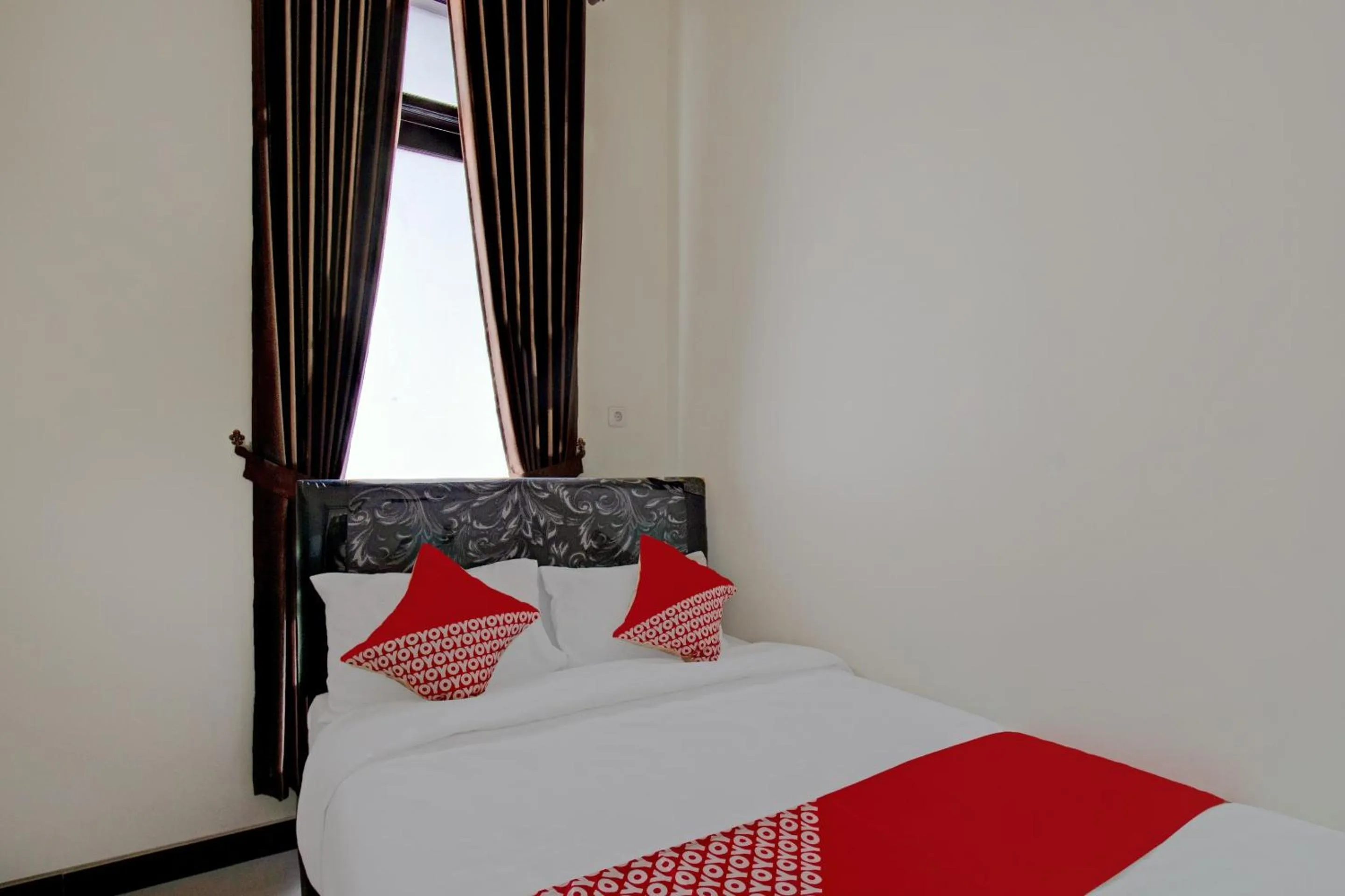 Economy Double Room in Hotel O Irma's Residence