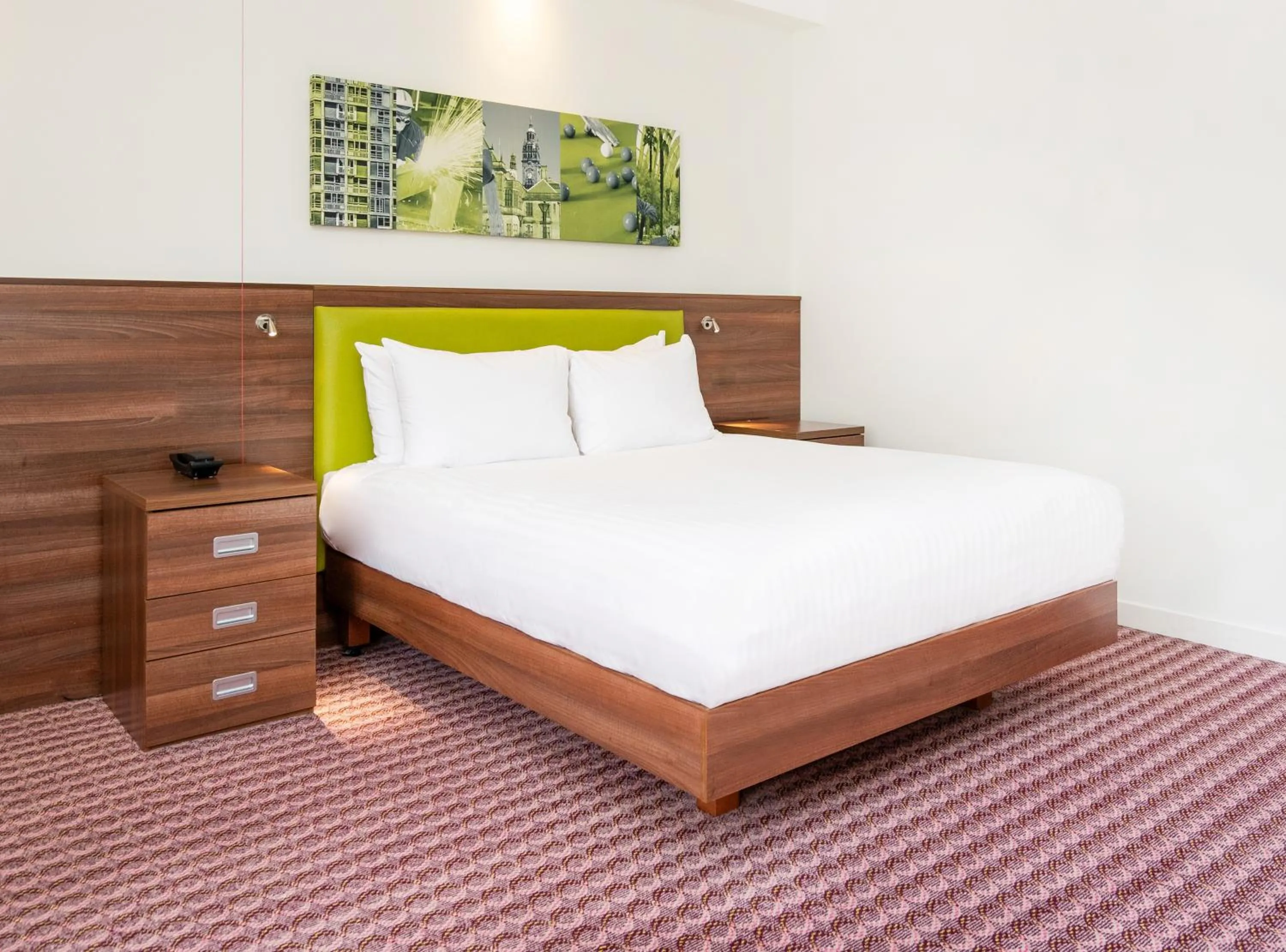 Queen Room - Mobility Access in Hampton by Hilton Sheffield