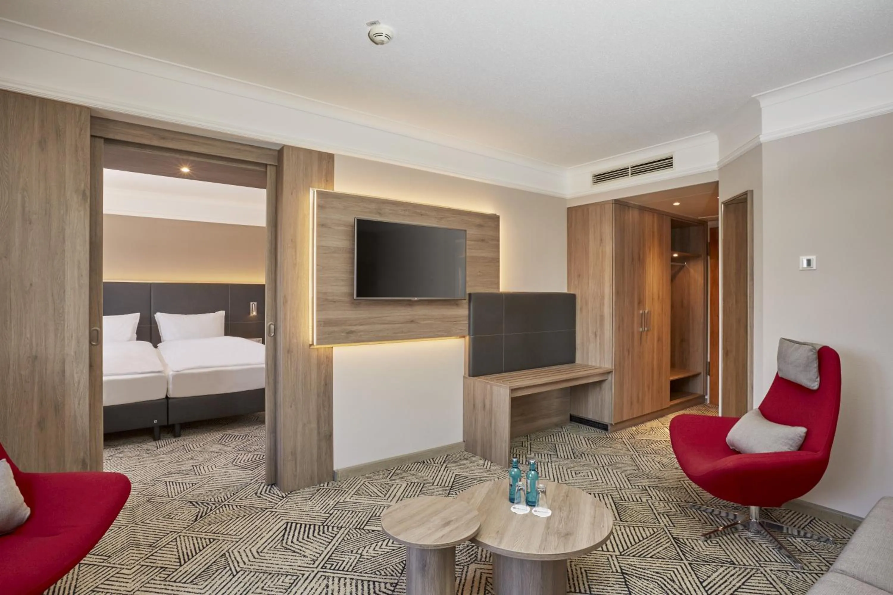 King Suite in H4 Hotel Hannover Messe, Trademark Collection by Wyndham
