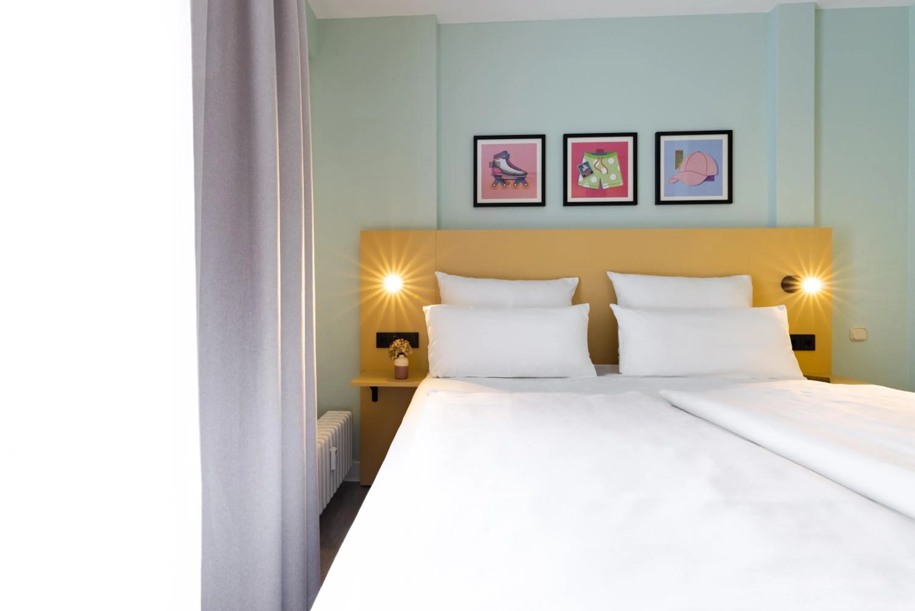 Standard Double or Twin Room in Hotel Kronprinz Berlin