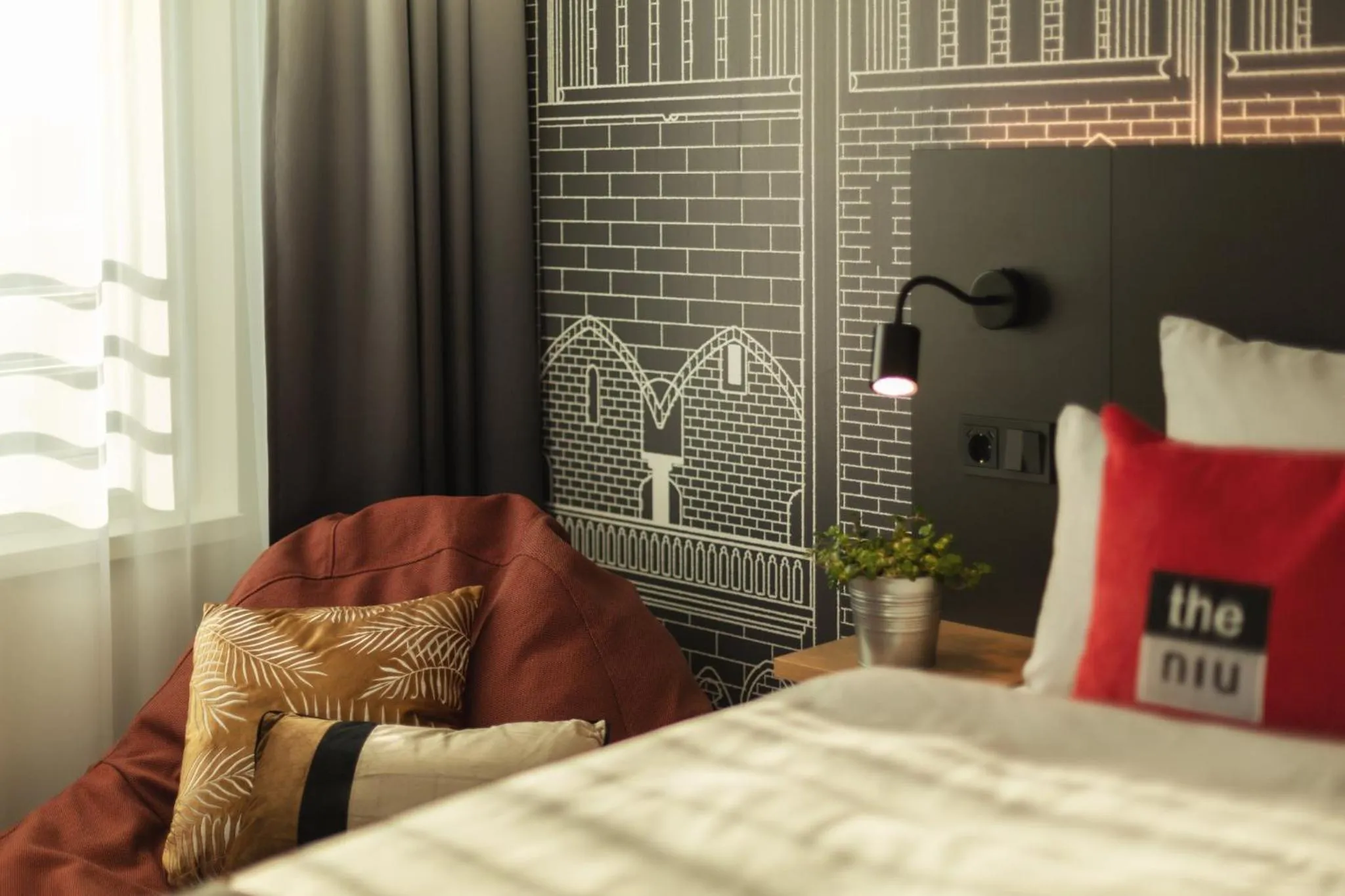 Premium Queen Room in Holiday Inn - the niu, Sparrow Regensburg by IHG