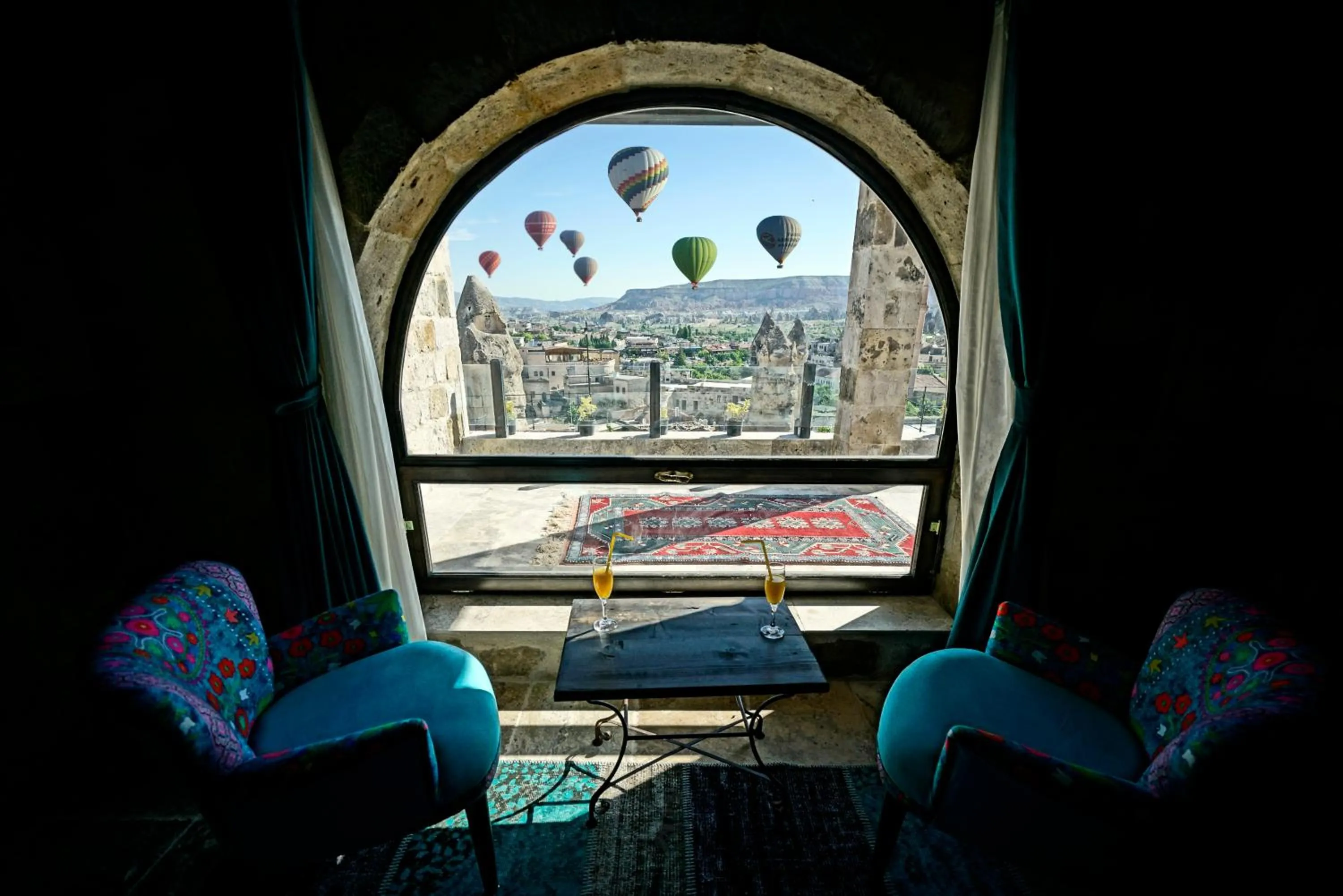 Superior Room With Balloon View And Bathtub in Arinna Cappadocia