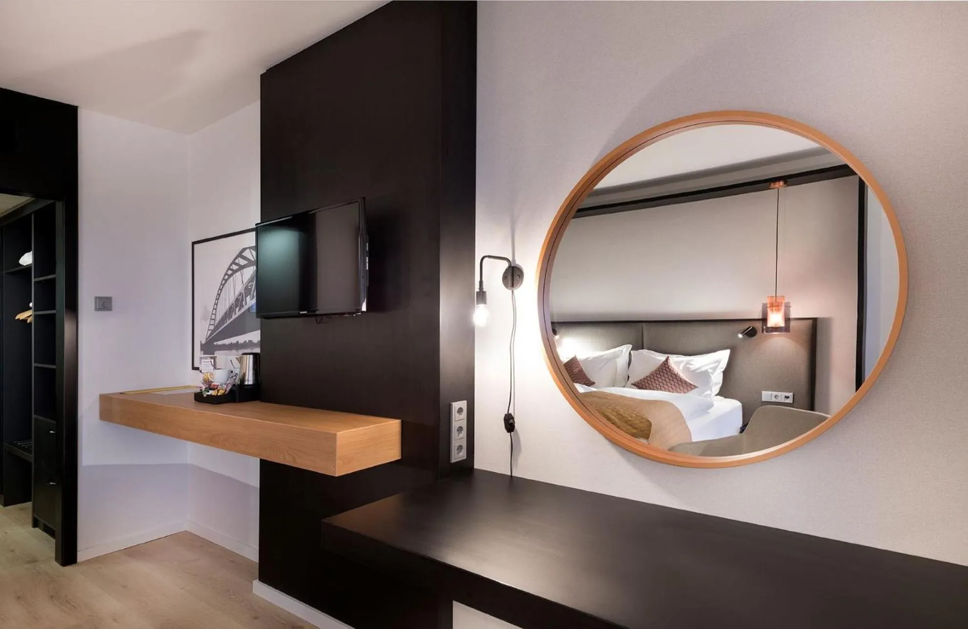 Standard Queen Room in Crowne Plaza Düsseldorf - Neuss by IHG