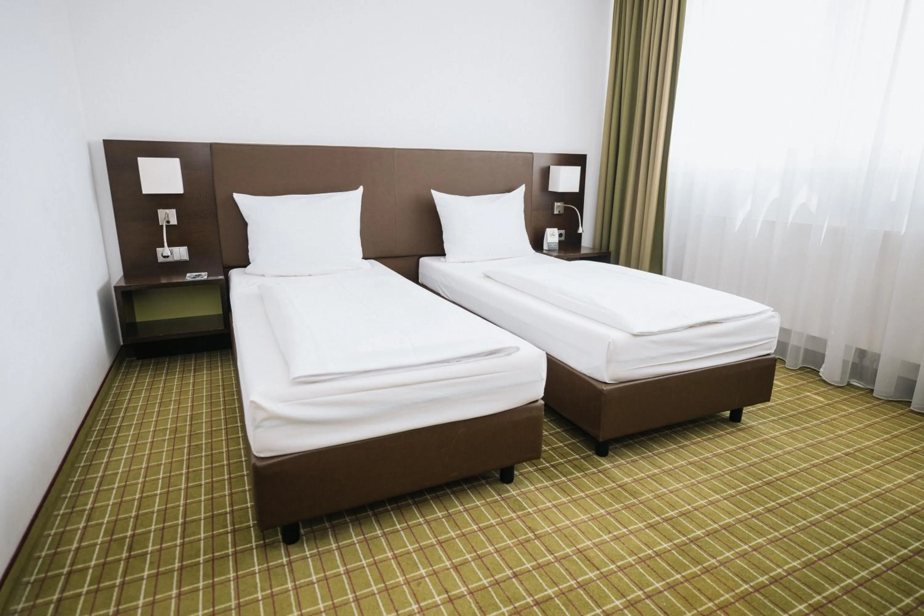 Comfort Double Room in Feringapark Hotel by Coffee Fellows Hotels