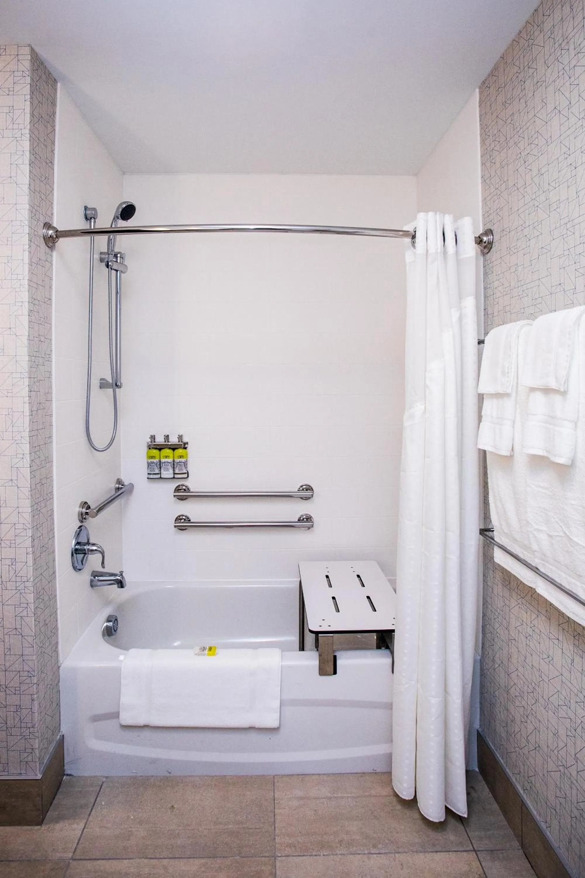 Standard Queen Room with Two Queen Beds and Mobility Accessible Tub in Holiday Inn Express & Suites Rehoboth Beach by IHG