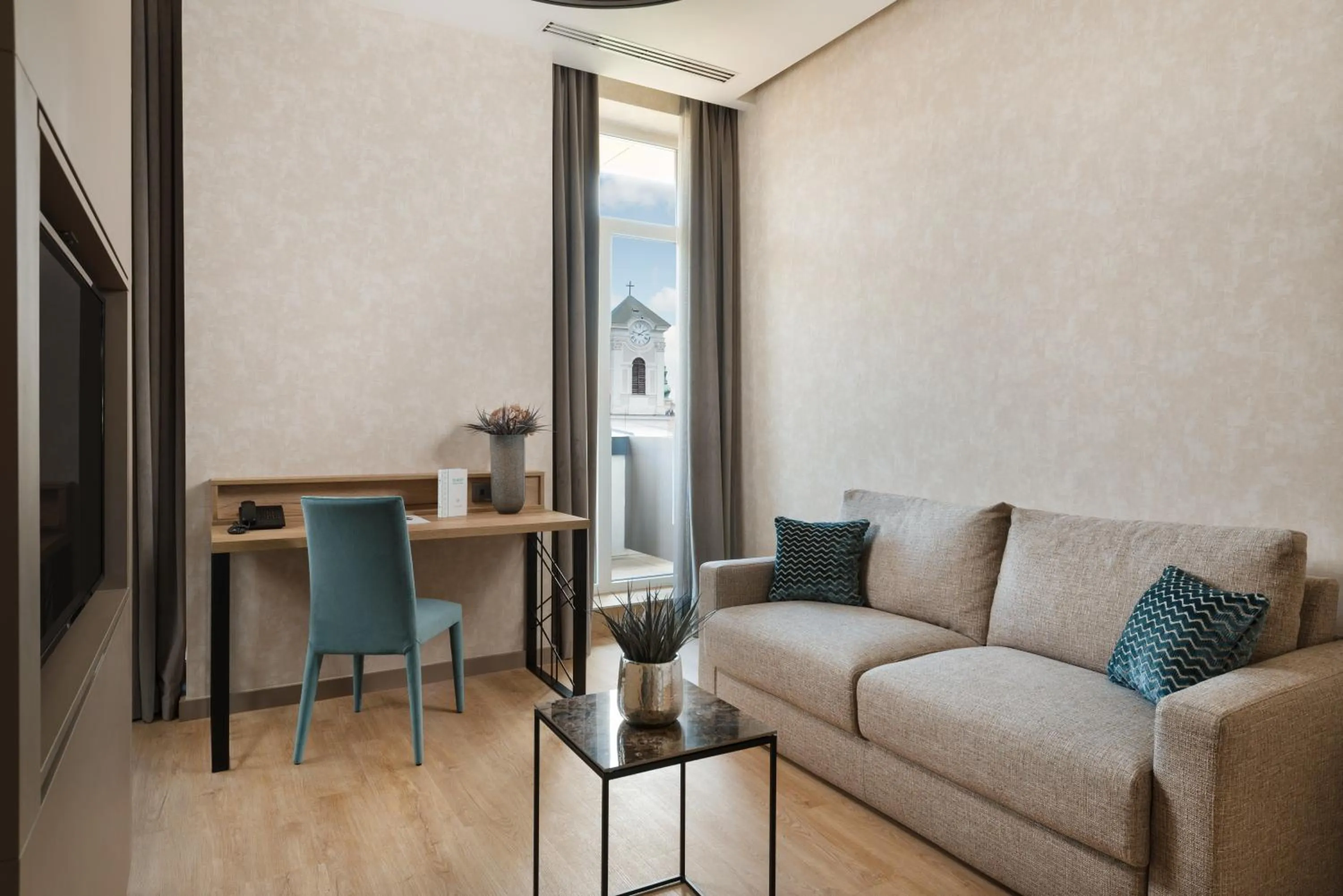 Executive Double Room with Street View in Hotel Vision Budapest by Continental Group