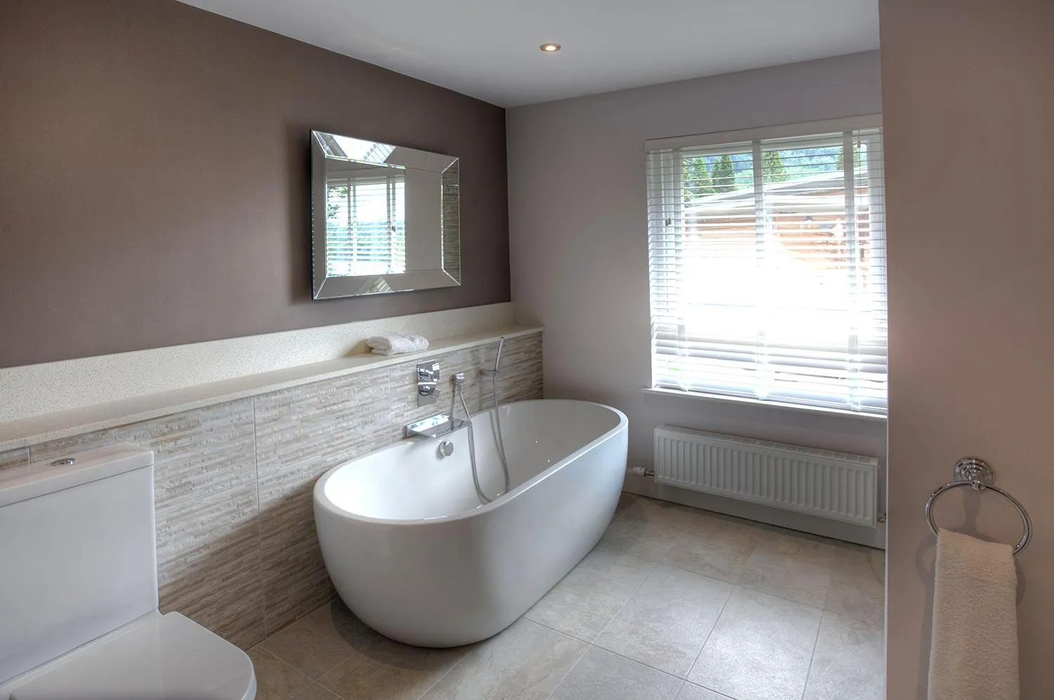 Loch View Lodge King Room in Fonab Castle Hotel