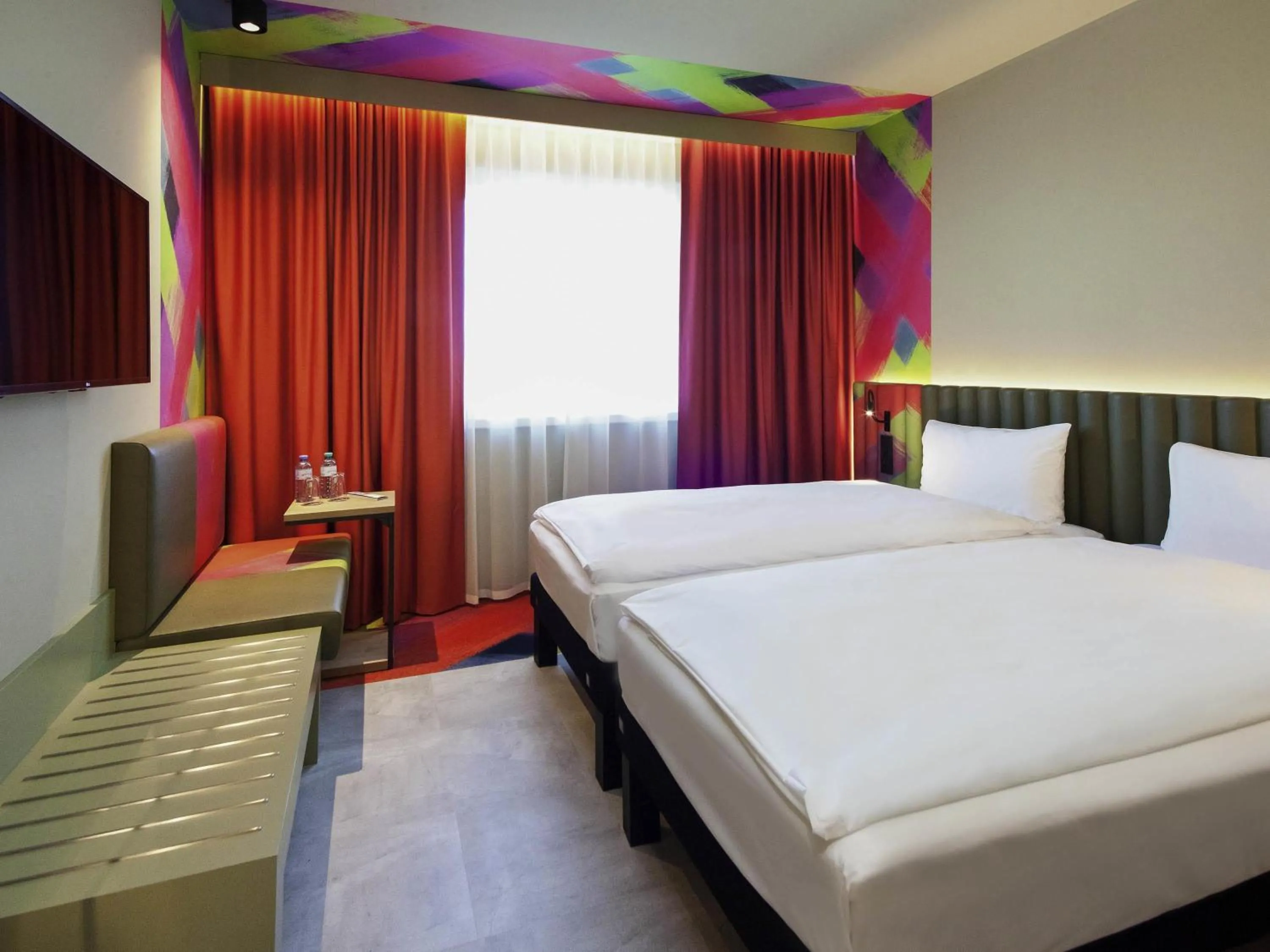 Standard Twin Room in ibis Styles Parndorf Neusiedler See