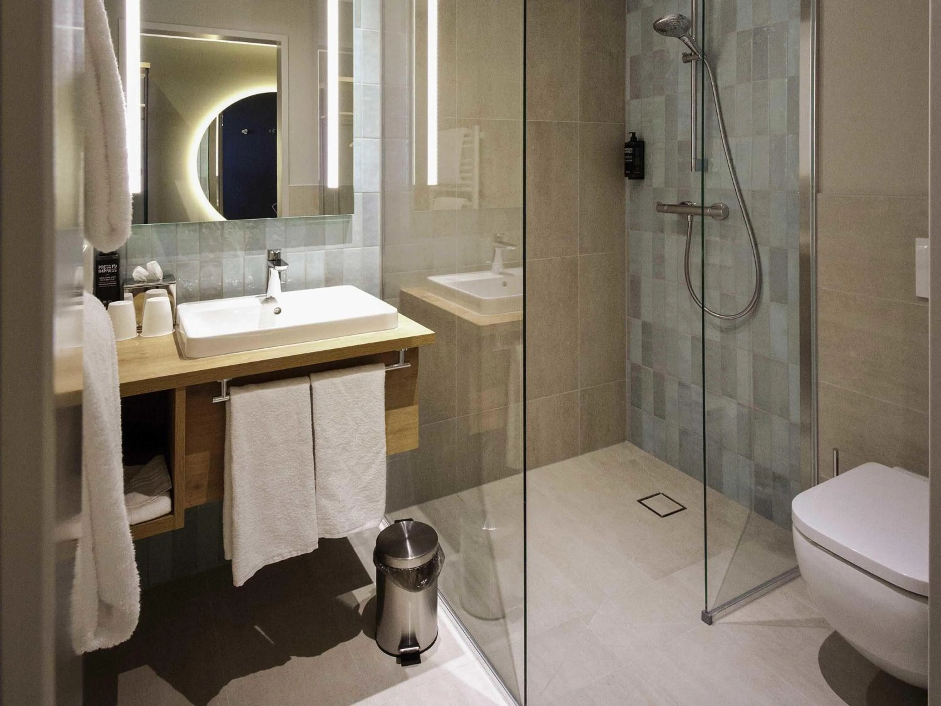 Standard Family Suite with Two Connecting Rooms in ibis Styles Parndorf Neusiedler See