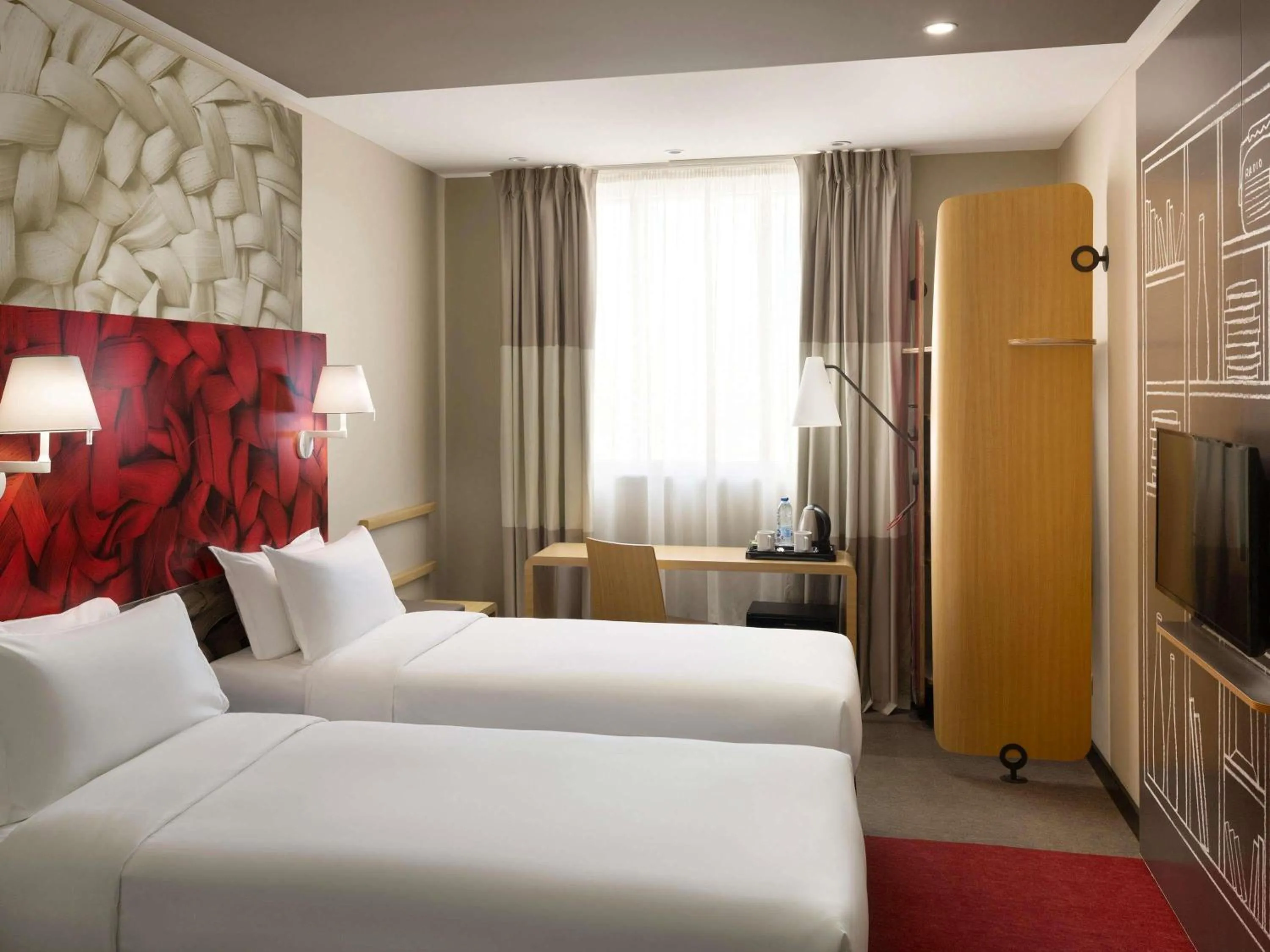Standard Twin Room in ibis Jeddah City Center