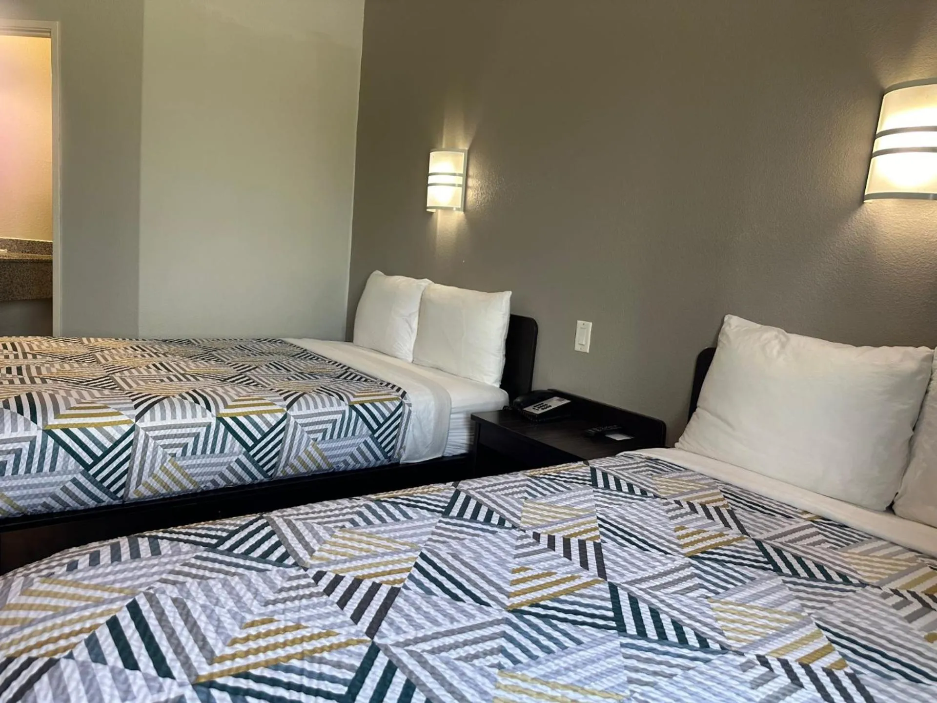 Quadruple Room - single occupancy - Non-Smoking in Motel 6-Mission, TX