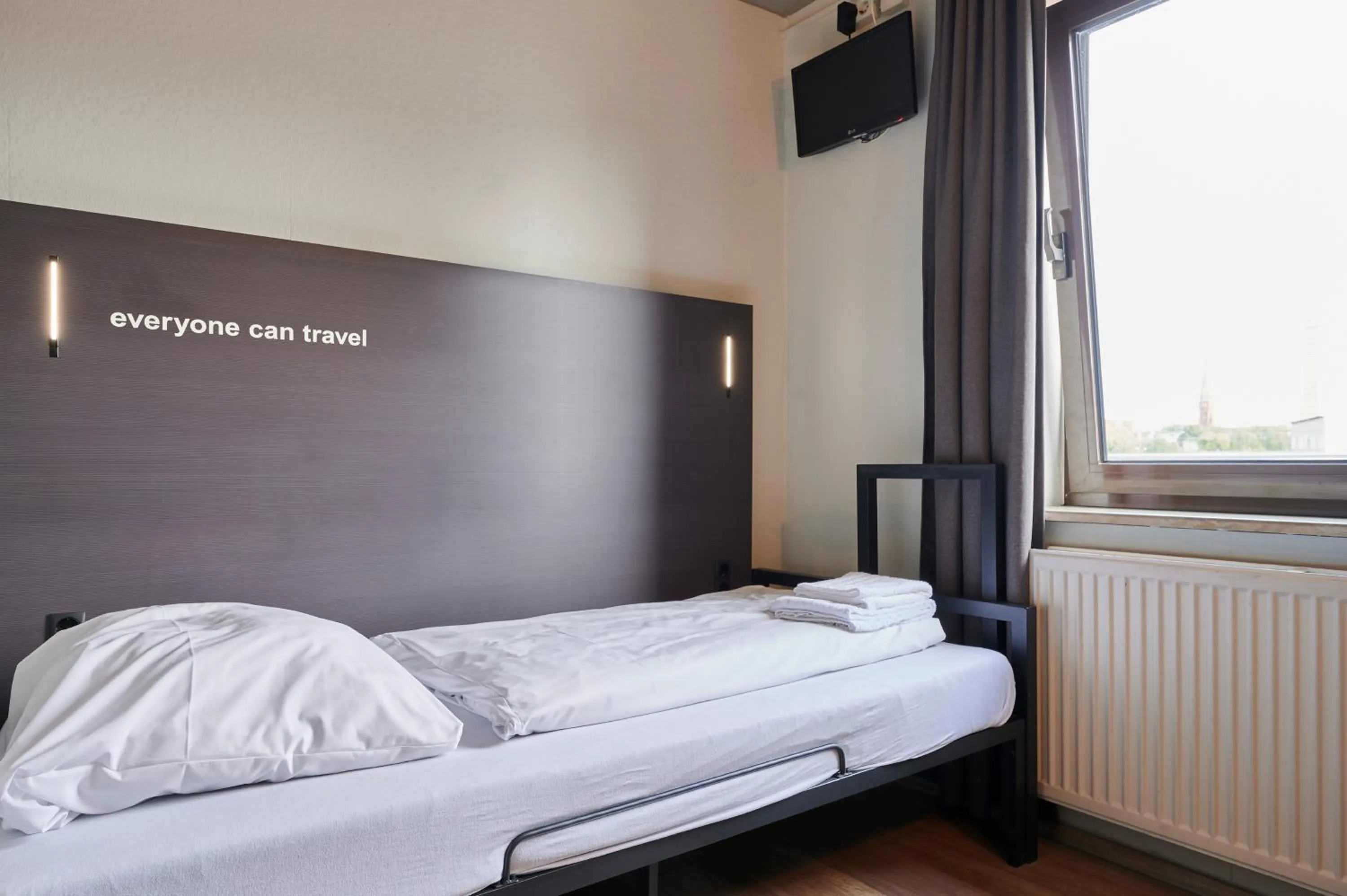 Single Room in a&o Hamburg Reeperbahn