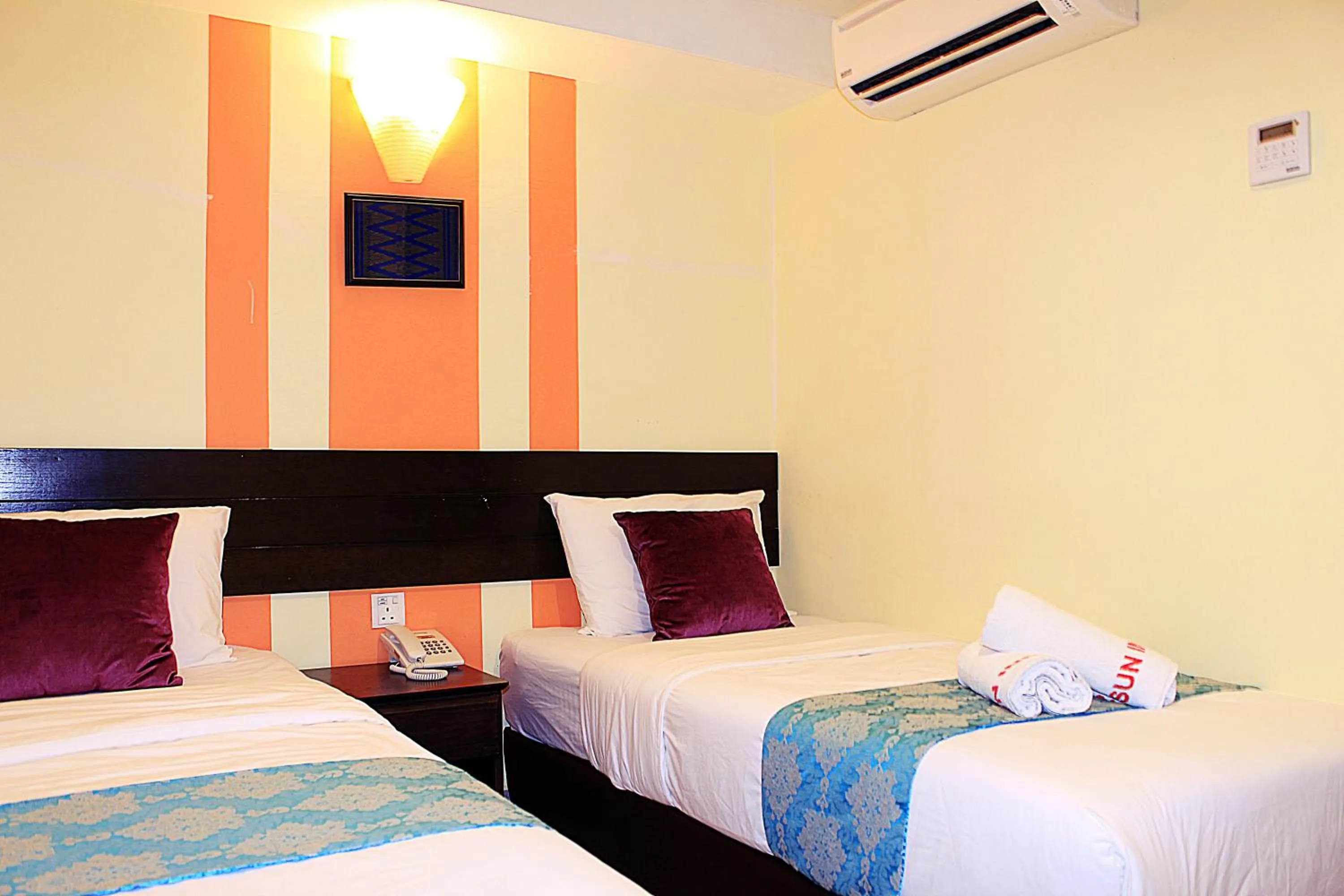 Twin Room in SUN INNS PERMAS JAYA