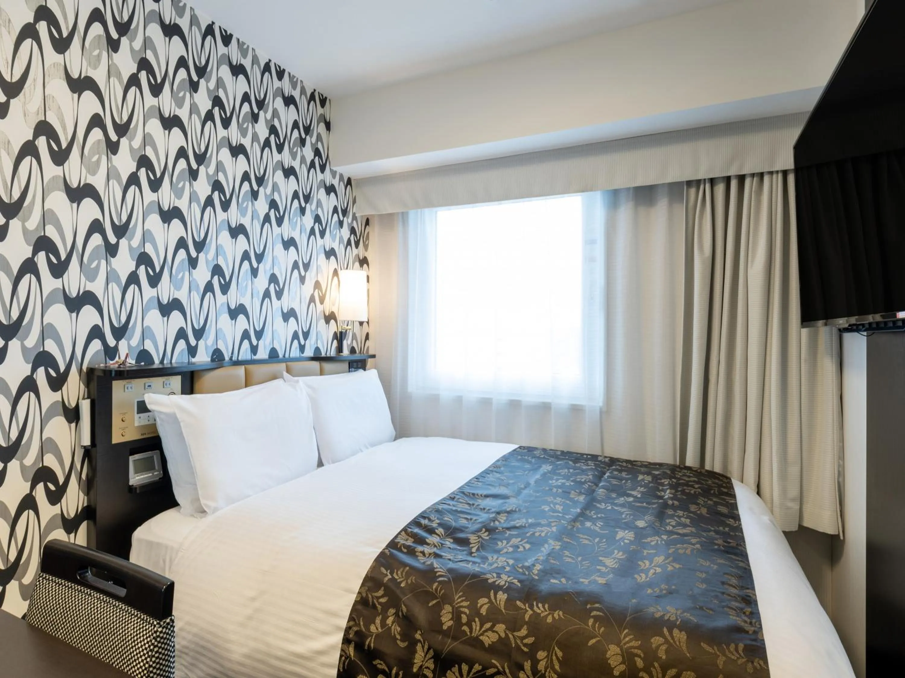 Standard Double Room - single occupancy - Non-Smoking in APA Hotel Shin Osaka Ekimae