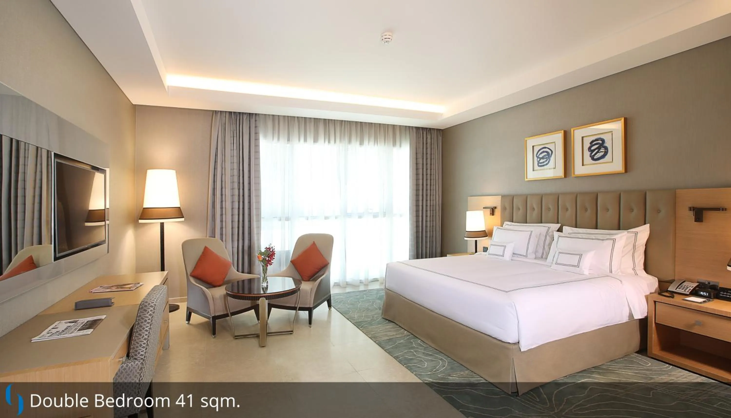 Superior Room - Complimentary Luxury Transfers to Jumeirah Beach and Mall of Emirates in Grand Cosmopolitan Hotel