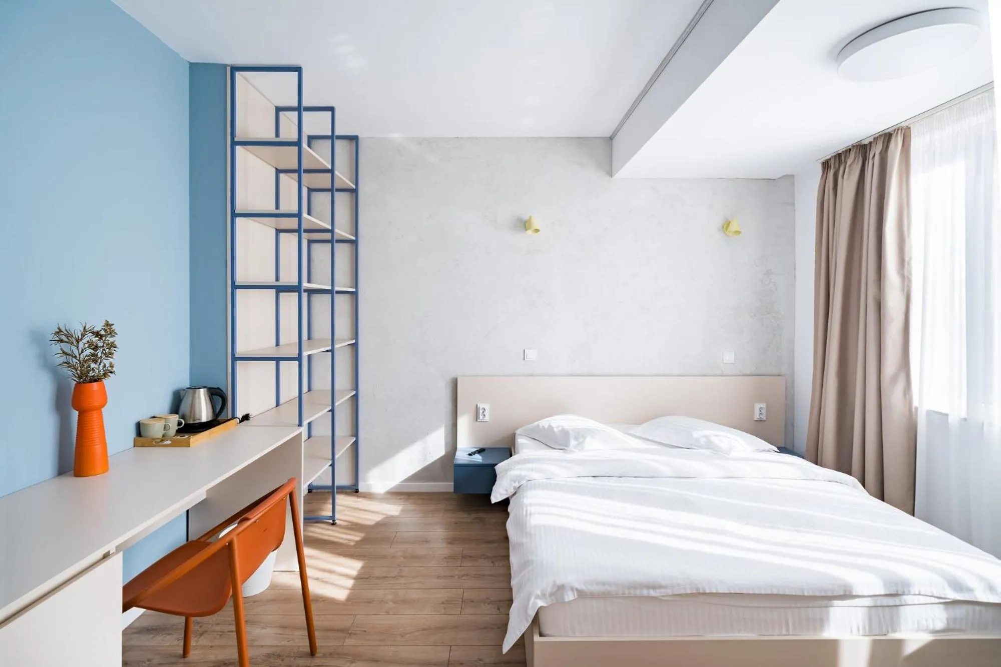 Superior Double Room in Graffiti Hotel