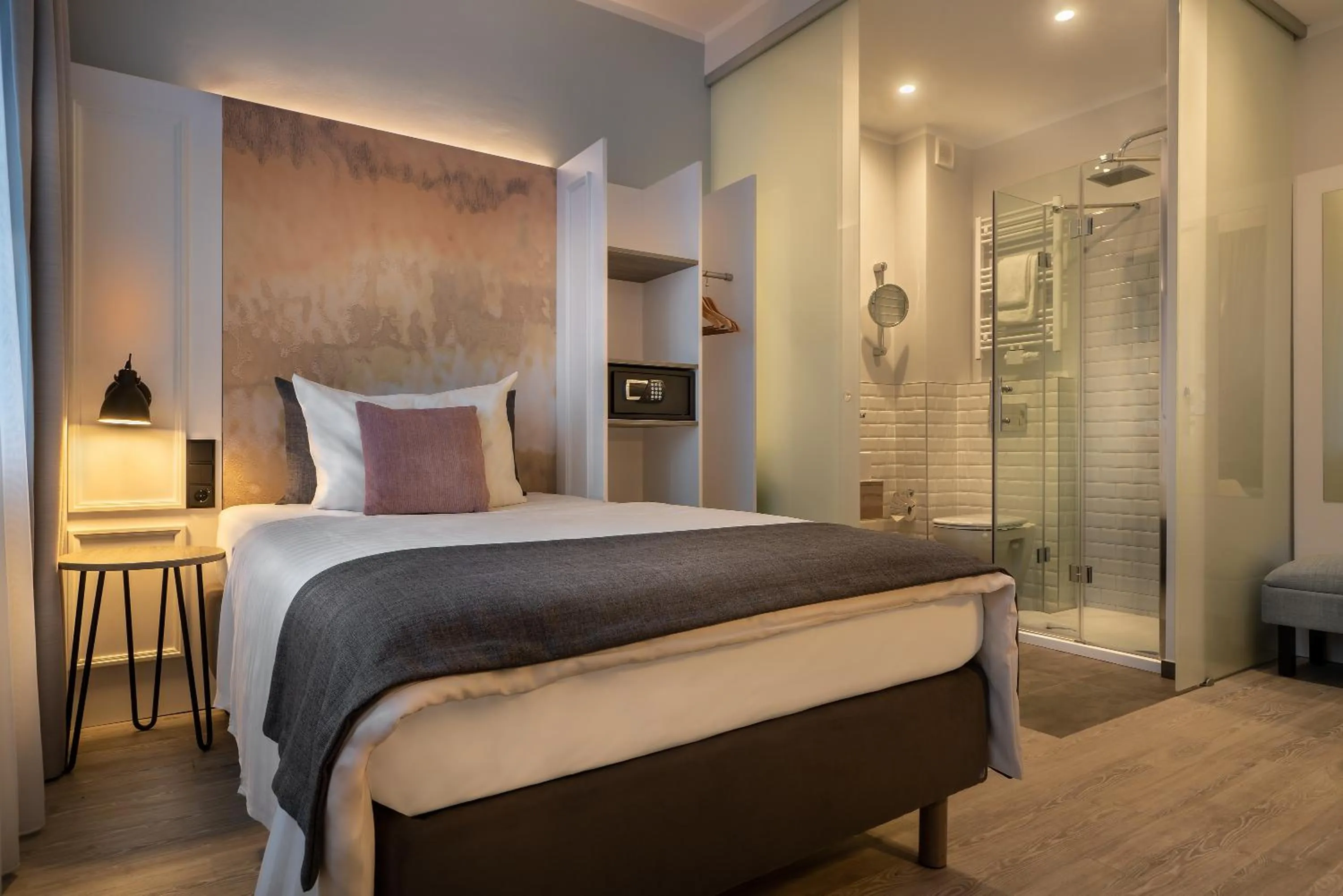 Economy Single Room in Yggotel Ravn