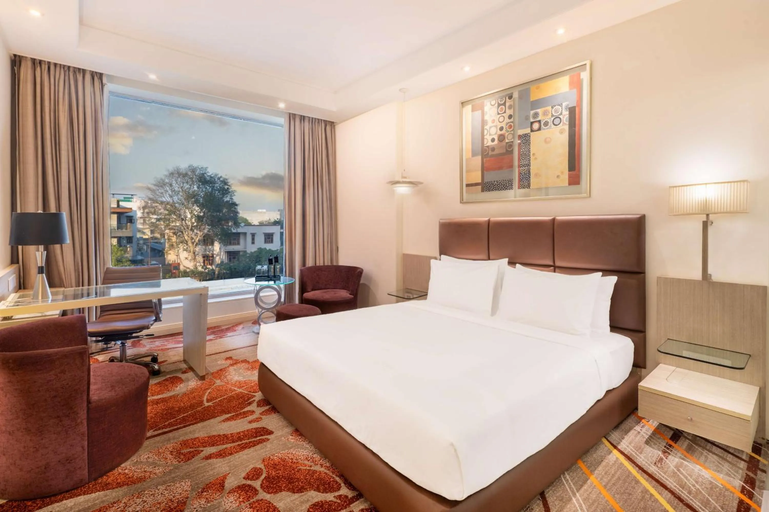 Deluxe Room in Park Plaza Faridabad