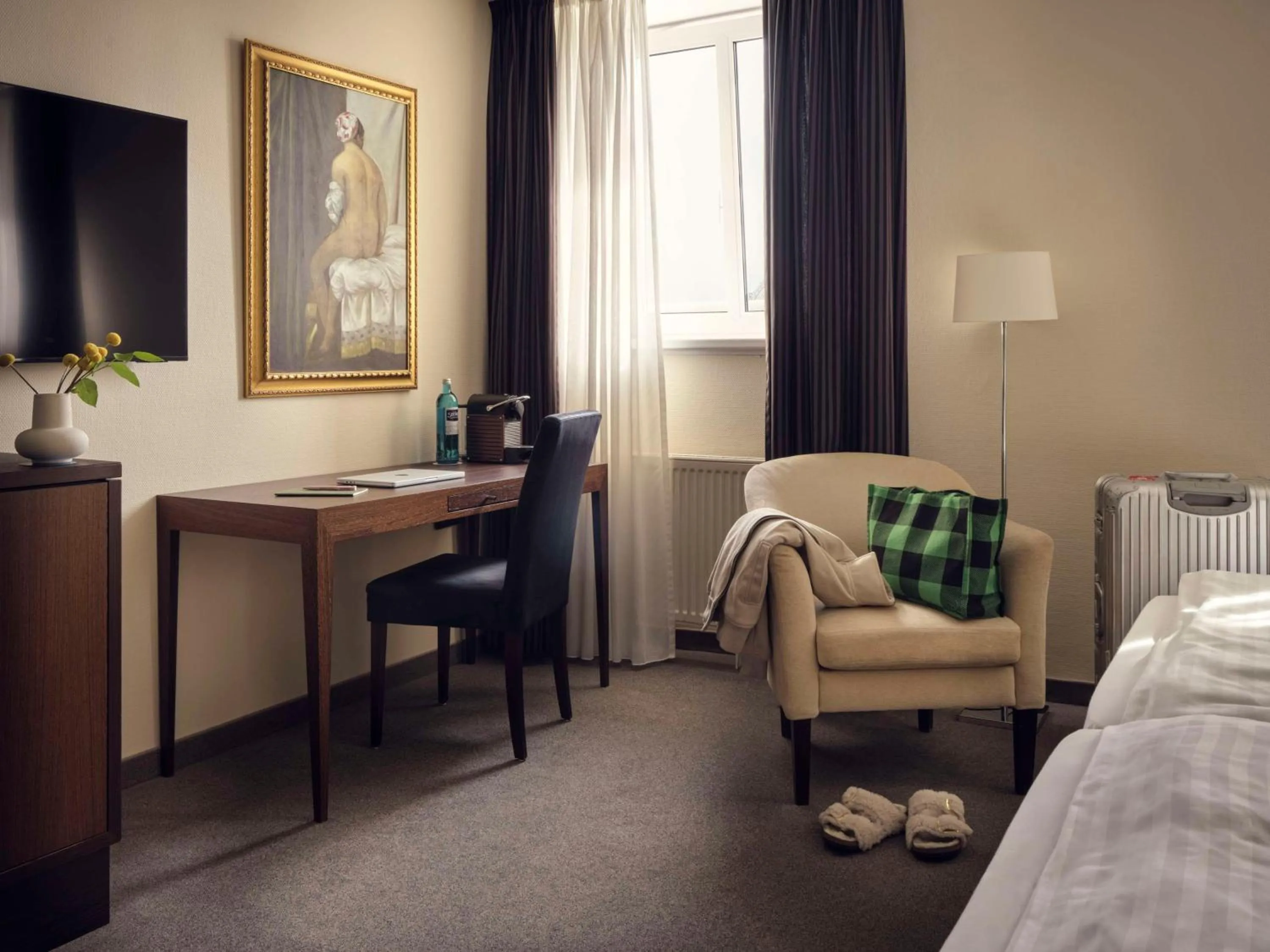 Superior Plus King Room - single occupancy in Metropolitan Hotel by Flemings