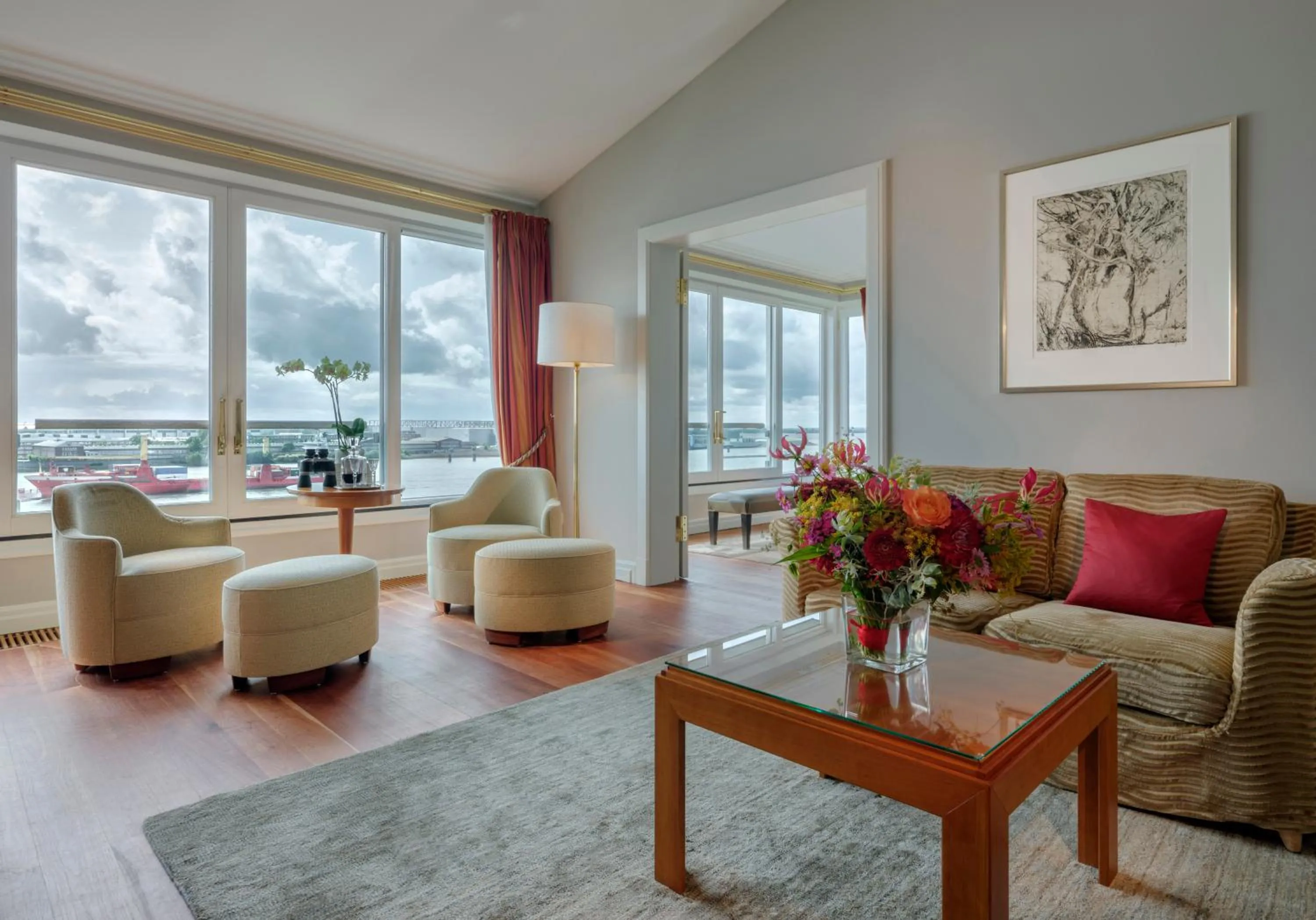 Standard Queen Room with City View in Louis C Jacob, Hamburg, Autograph Collection