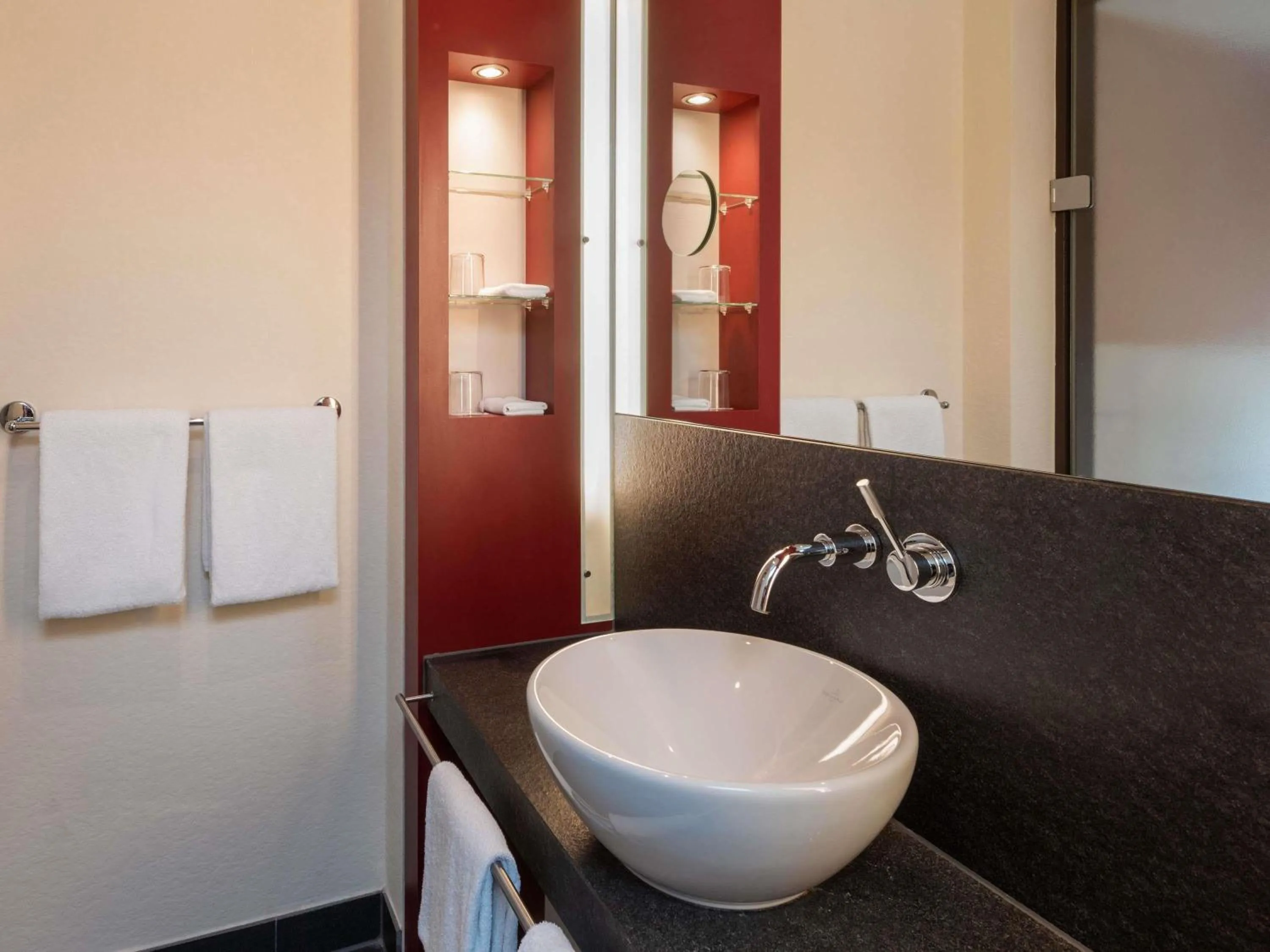 Superior King Room in Mövenpick Hotel Münster am Aasee