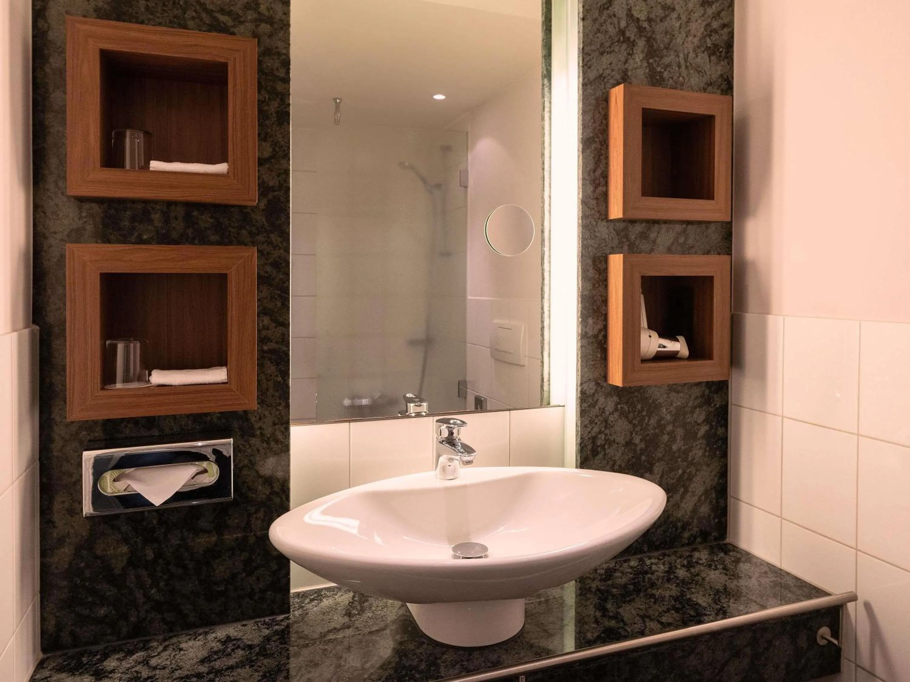 Classic Queen Room in Mövenpick Hotel Münster am Aasee