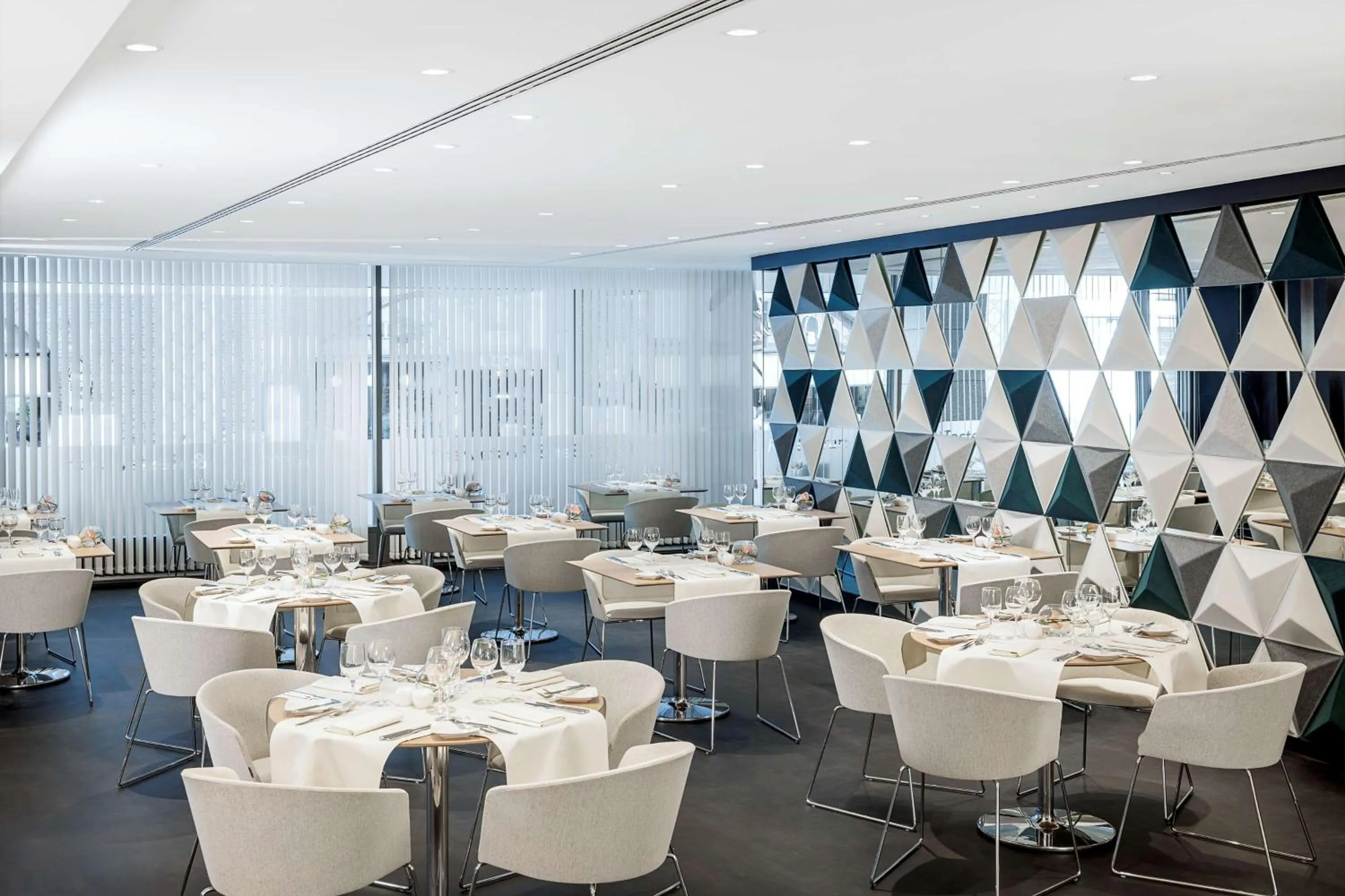 Restaurant/places to eat in NH Collection Berlin Mitte Friedrichstrasse