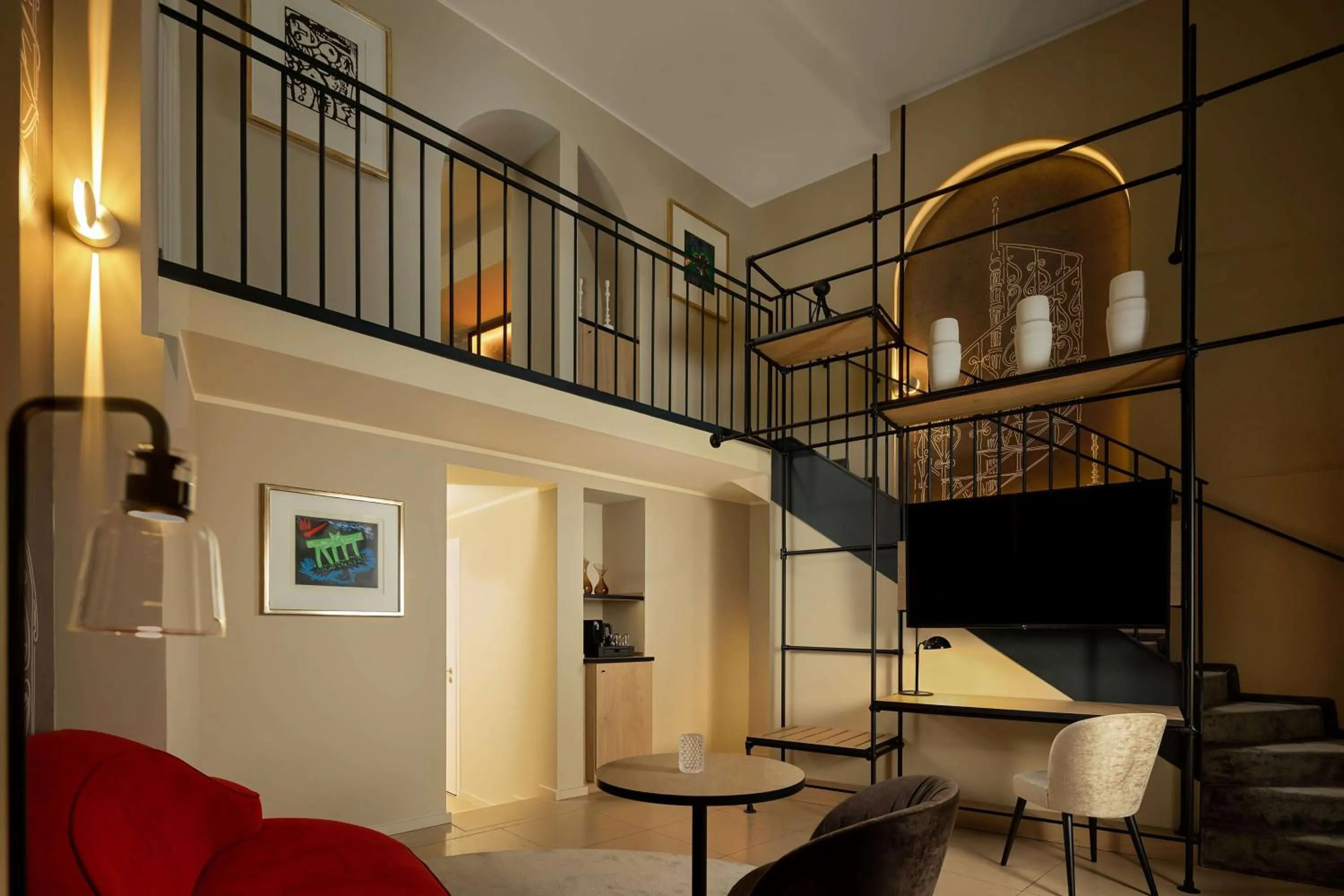 Living room in Wasserturm Hotel Cologne, Curio Collection by Hilton