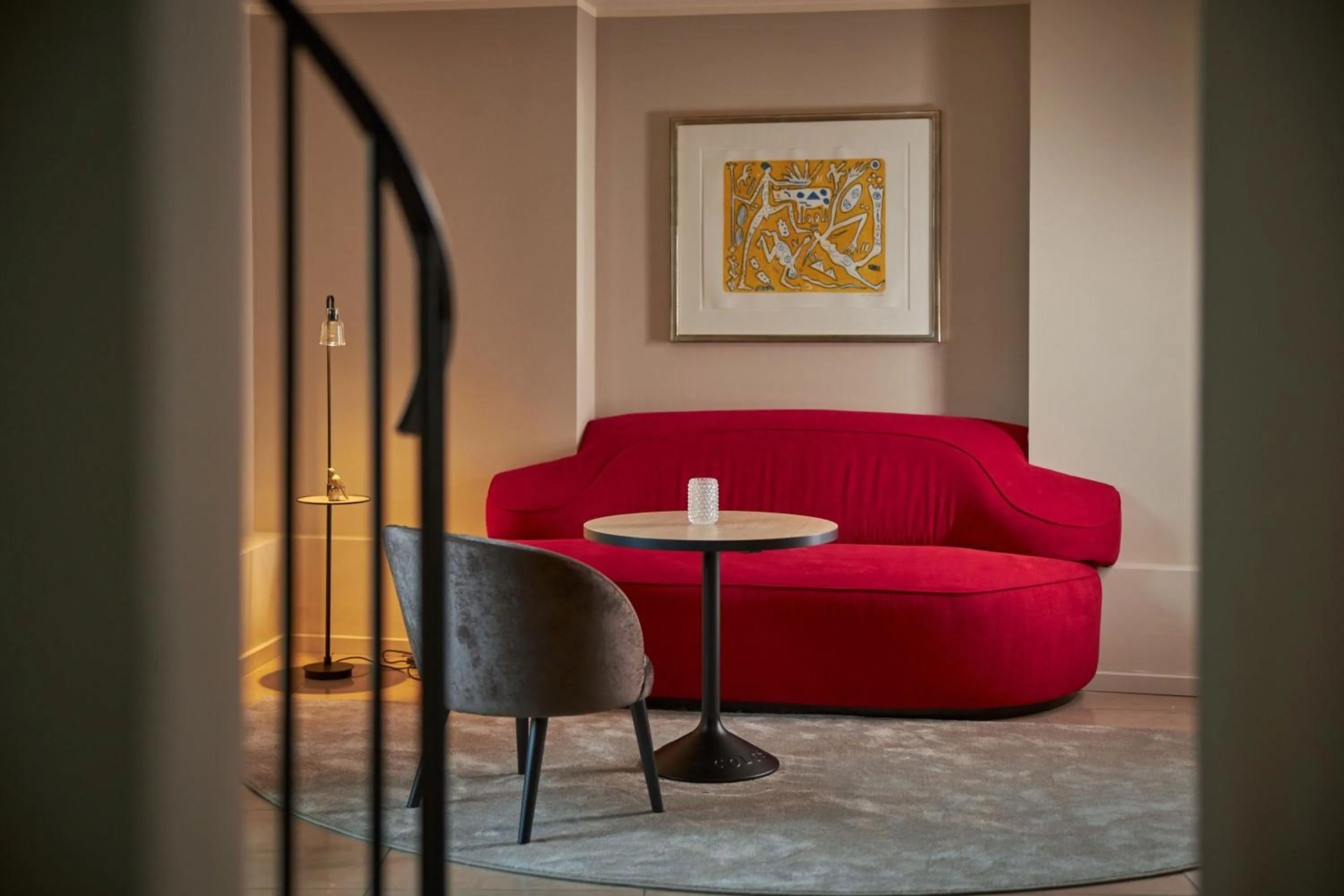 Living room in Wasserturm Hotel Cologne, Curio Collection by Hilton