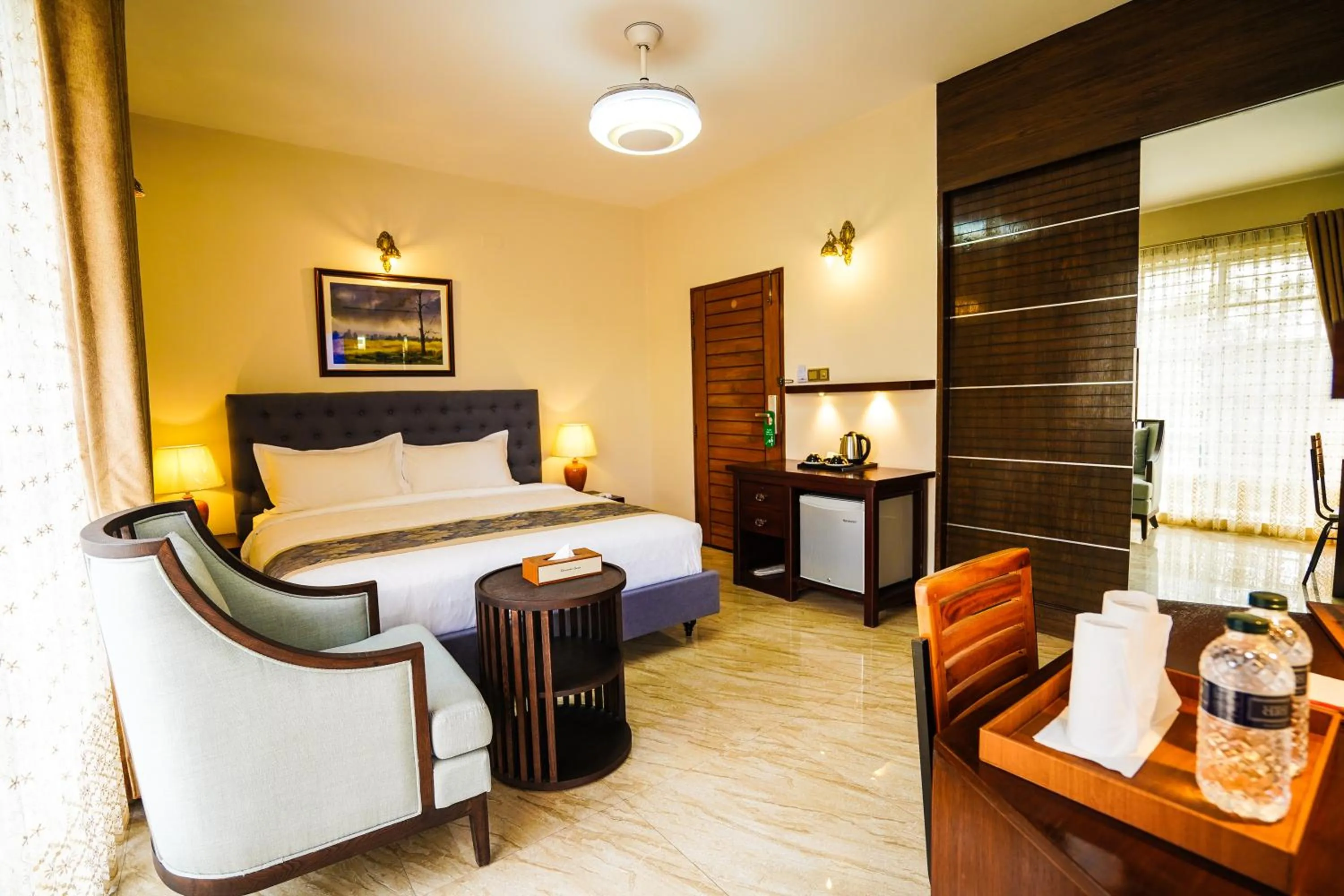 Double Room with Balcony in Shinepukur Suites