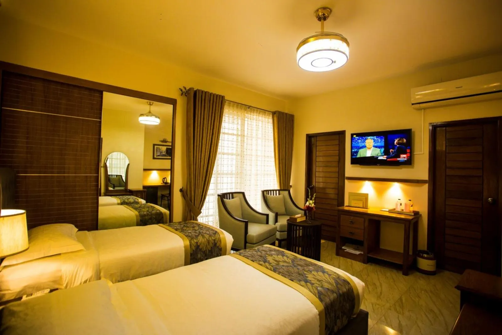 Large Twin Room in Shinepukur Suites