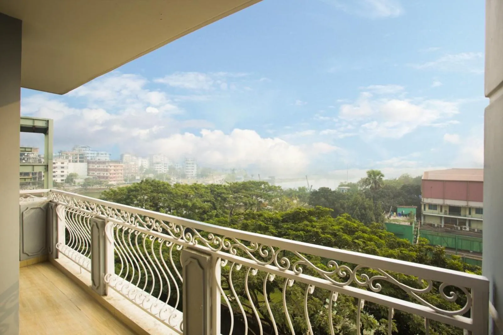 City view in Shinepukur Suites