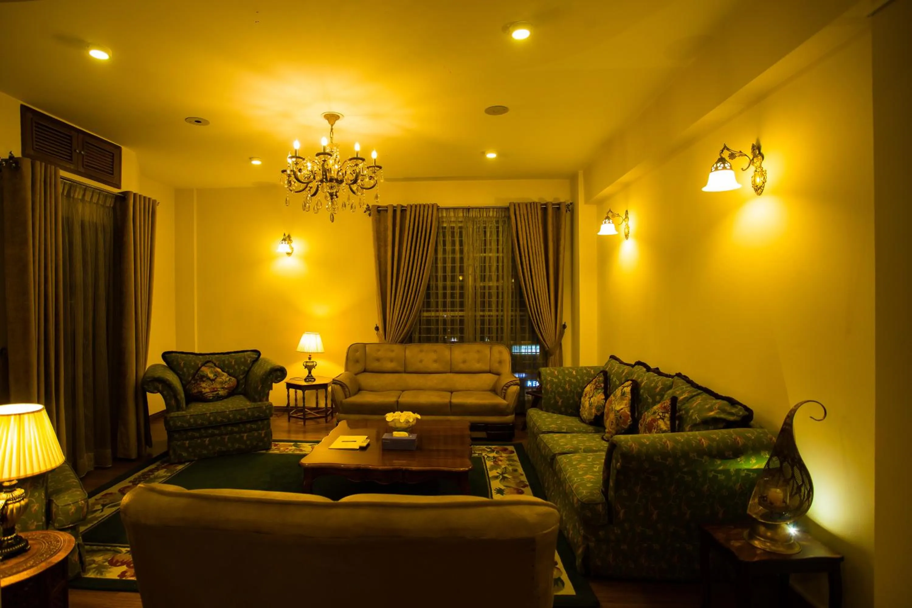 Shinepukur Suites