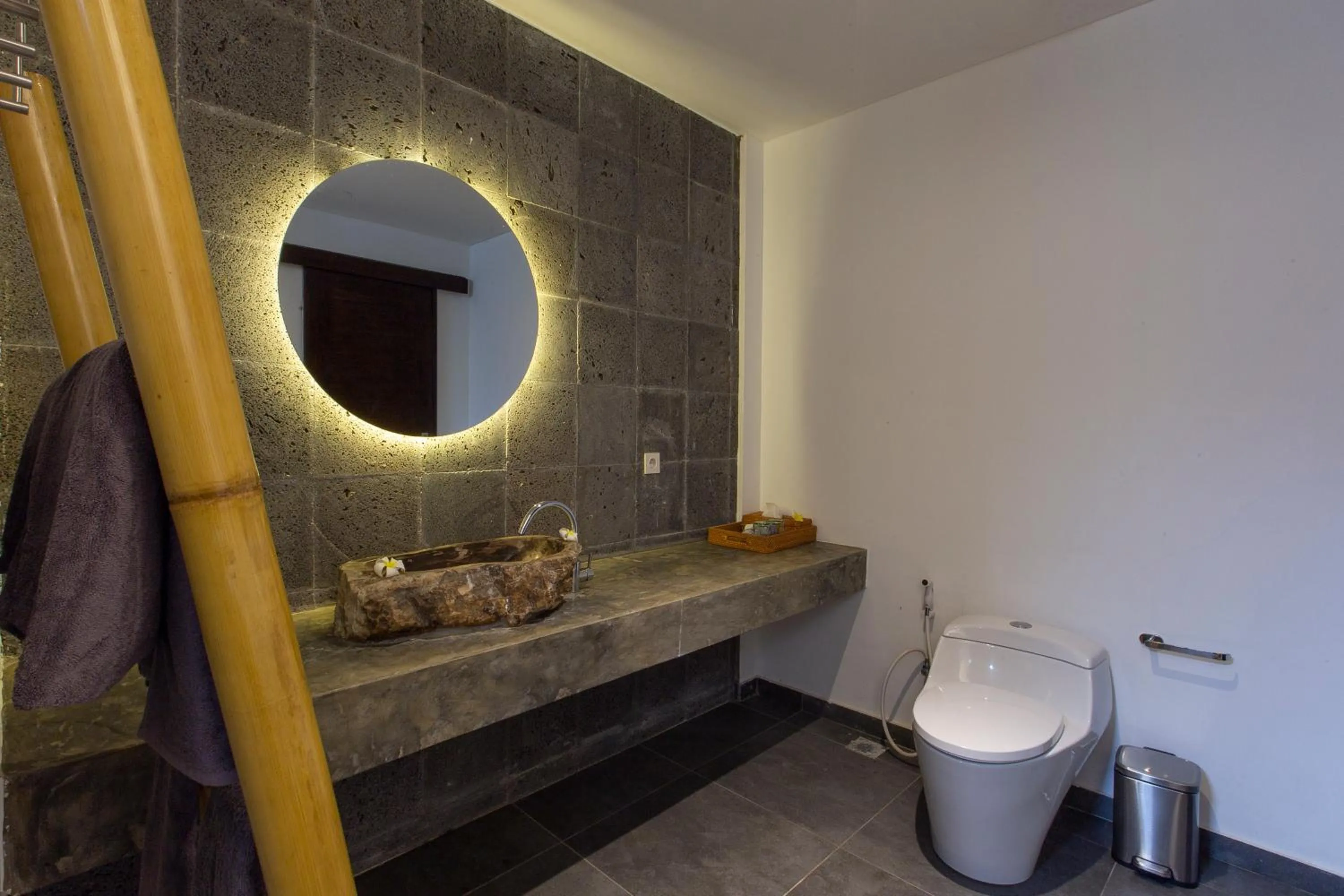 Deluxe Suite in Nero North