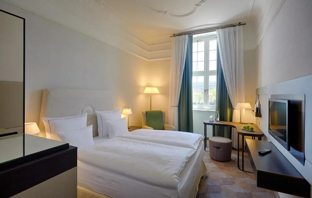 Classic Queen Room, Guest room, 1 Queen in Gewandhaus Dresden, Autograph Collection