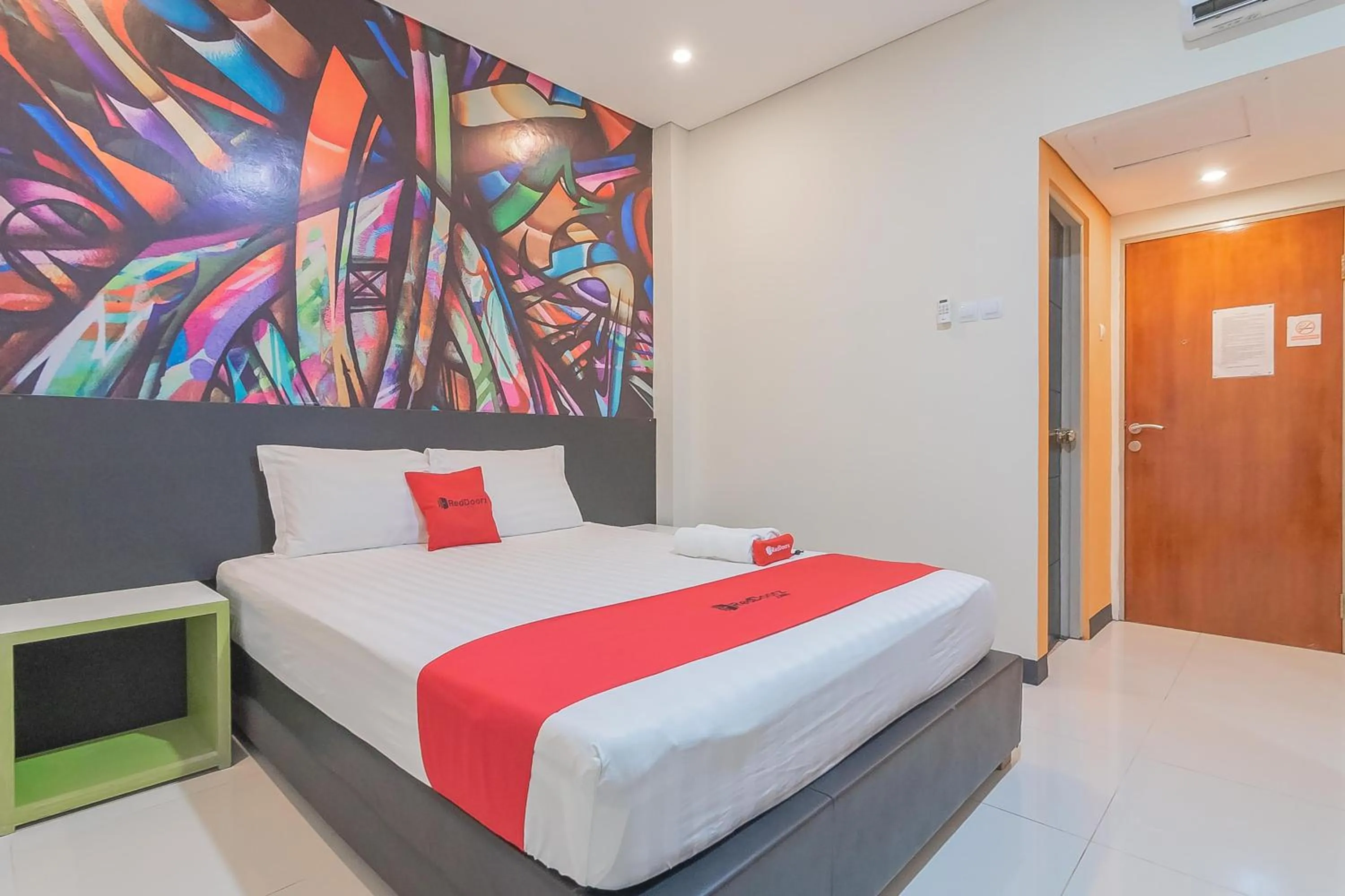 RedDoorz at Rajawali KM 5 Palangkaraya