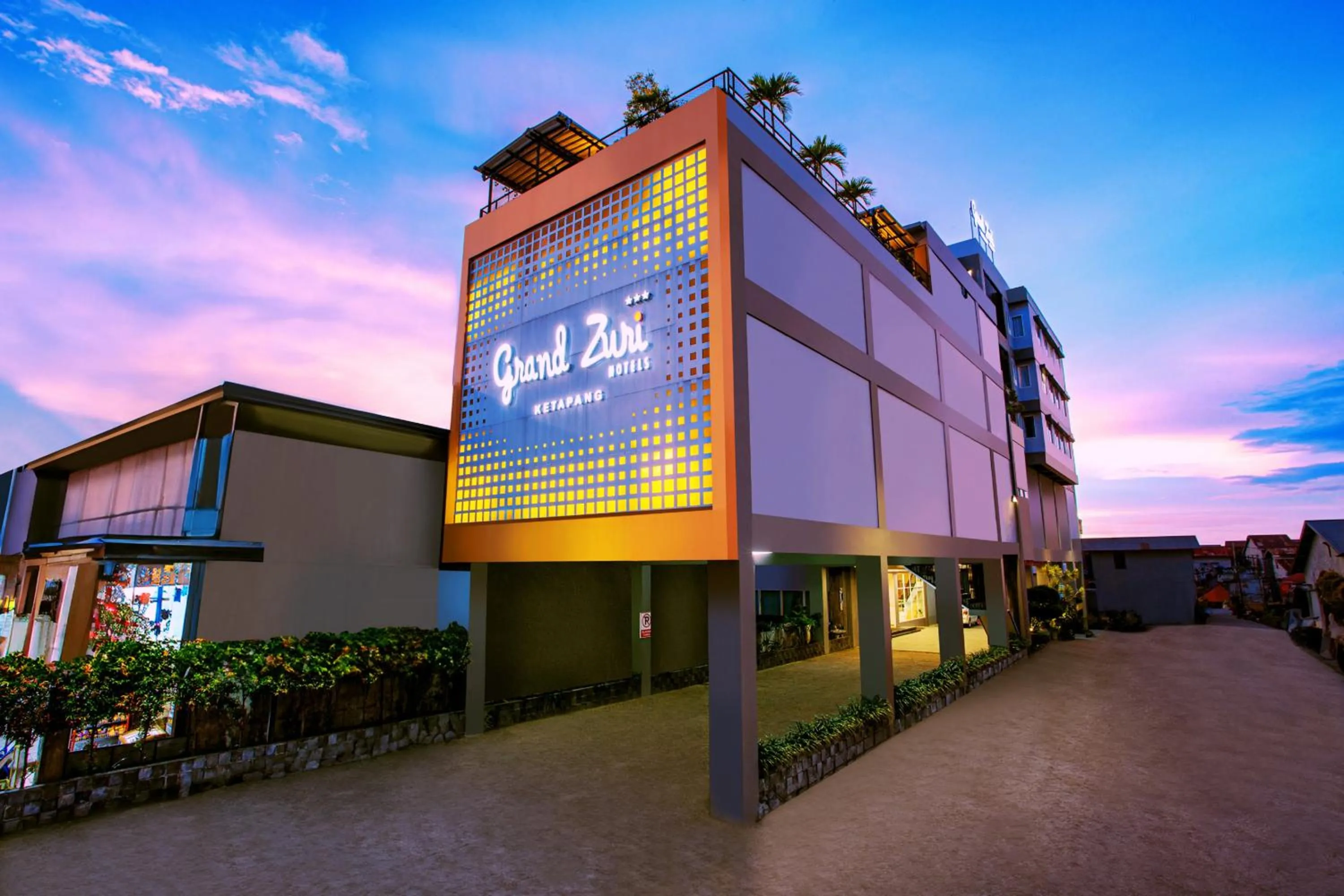 Grand Zuri Ketapang