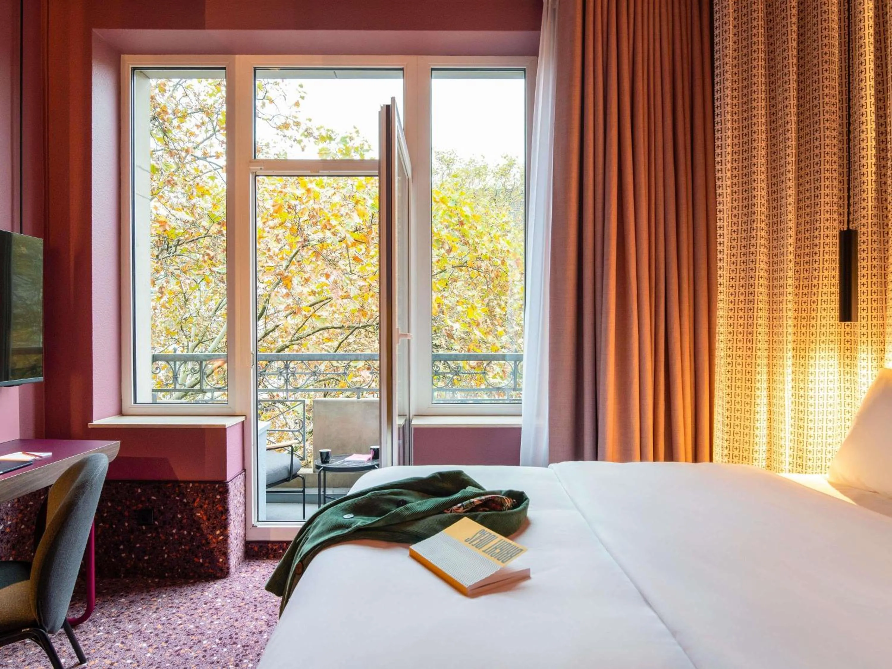 TRIBE Essential Room with Balcony in TRIBE Düsseldorf