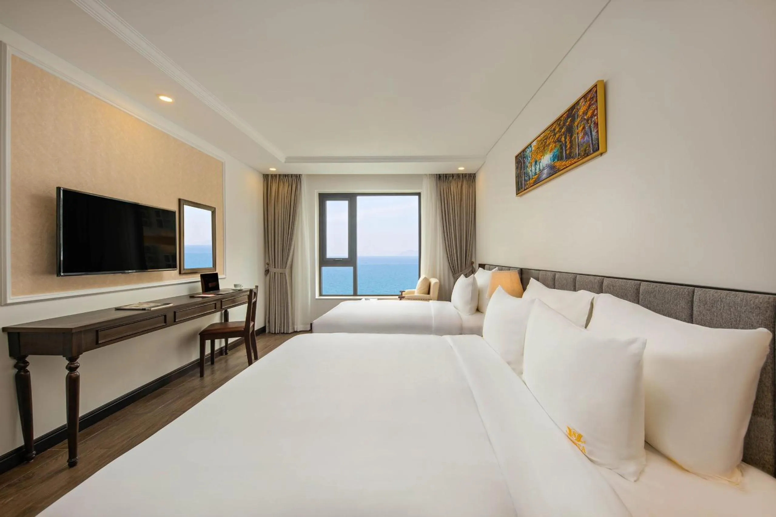 Family Room with Sea View in Santa Luxury Hotel