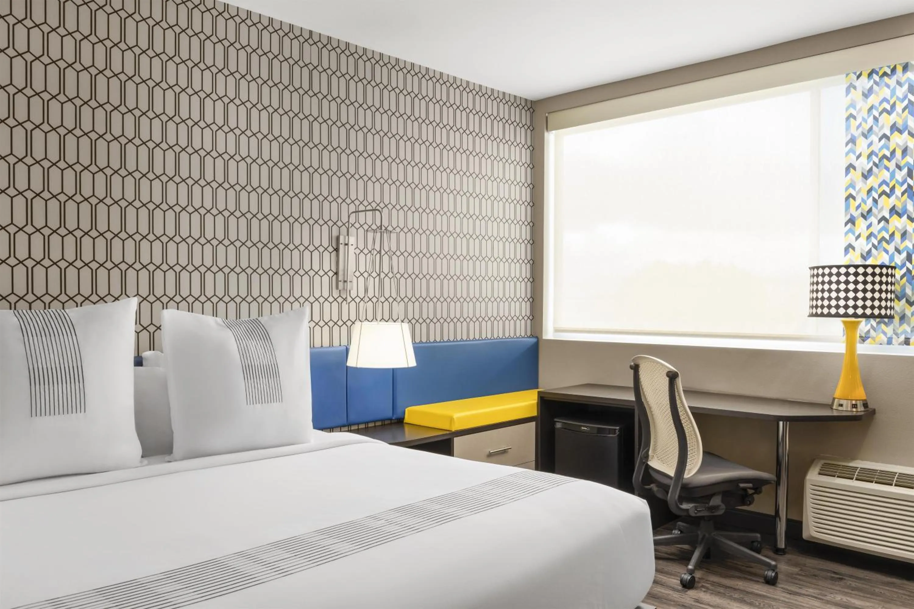 Larger King Room  in GLō Best Western Dawley Farms In Sioux Falls