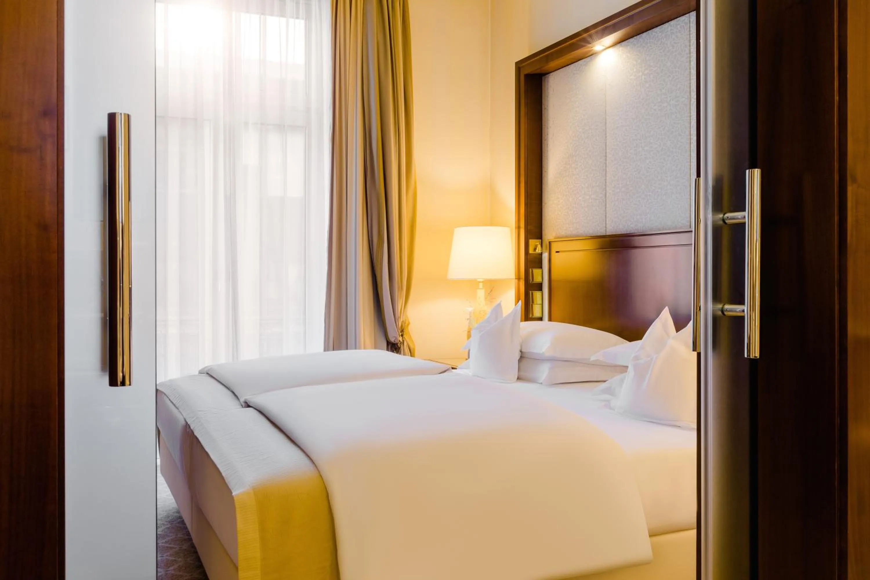 Junior Suite in Excelsior Hotel Ernst am Dom